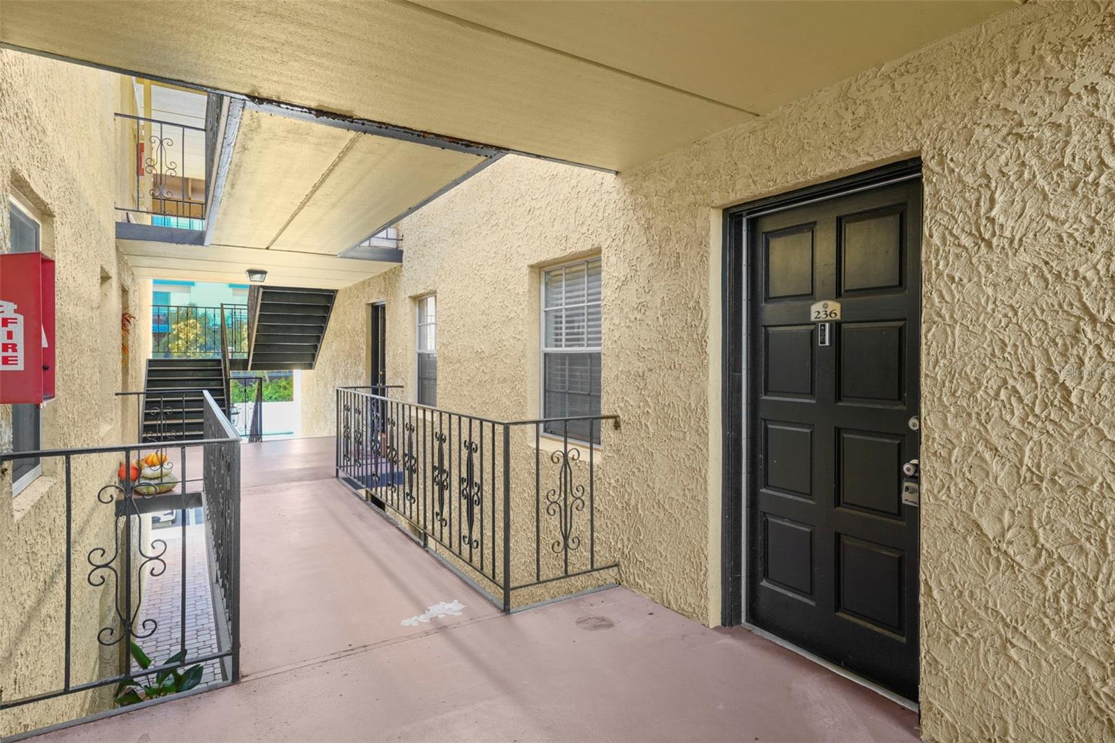 108 ALAMEDA CT #236, TAMPA, FL, 33609