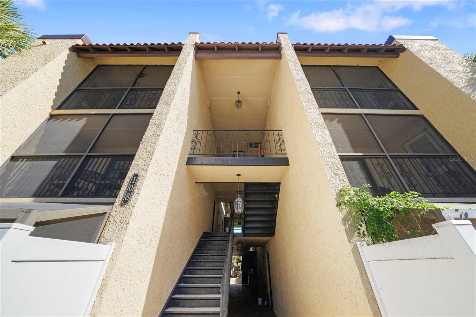 108 ALAMEDA CT #236, TAMPA, FL, 33609