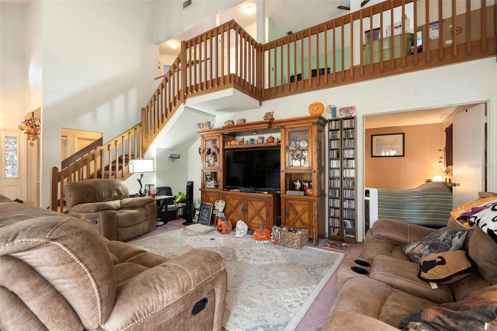 1605 SPINNING WHEEL DR, LUTZ, FL, 33559