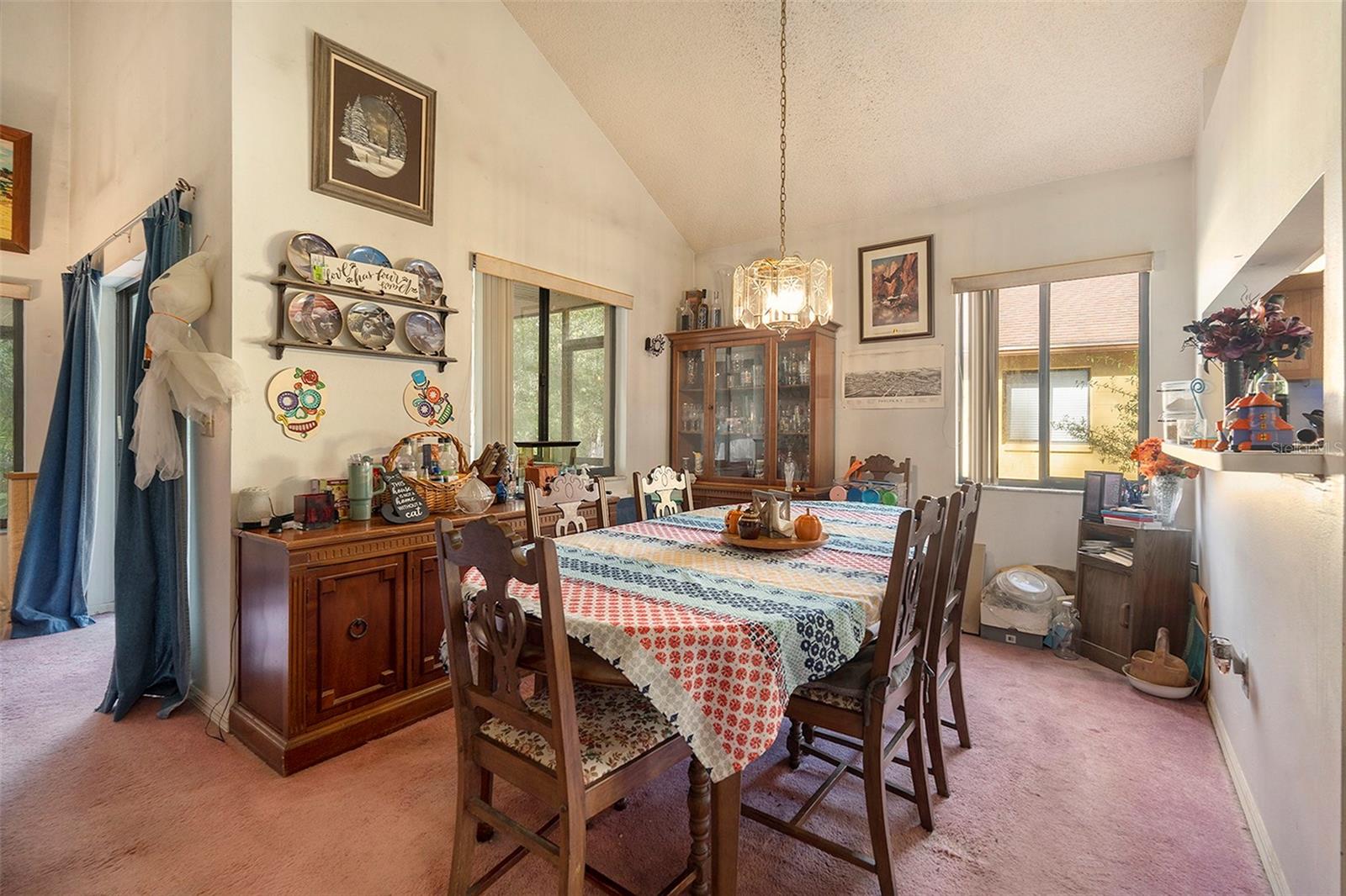 1605 SPINNING WHEEL DR, LUTZ, FL, 33559