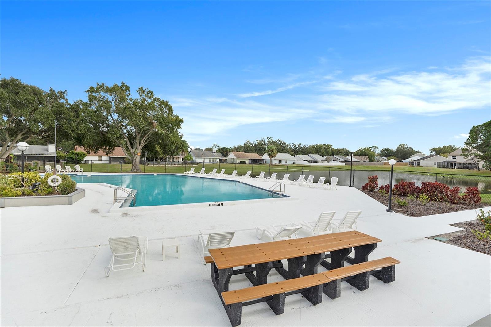 1605 SPINNING WHEEL DR, LUTZ, FL, 33559