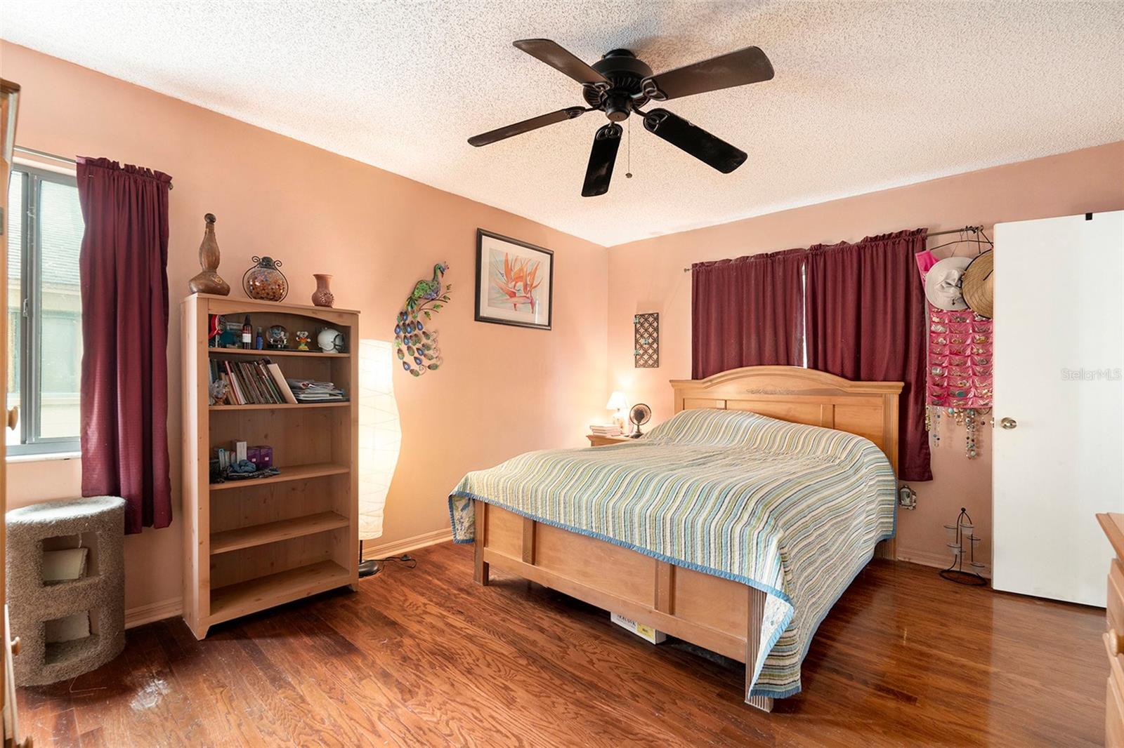 1605 SPINNING WHEEL DR, LUTZ, FL, 33559