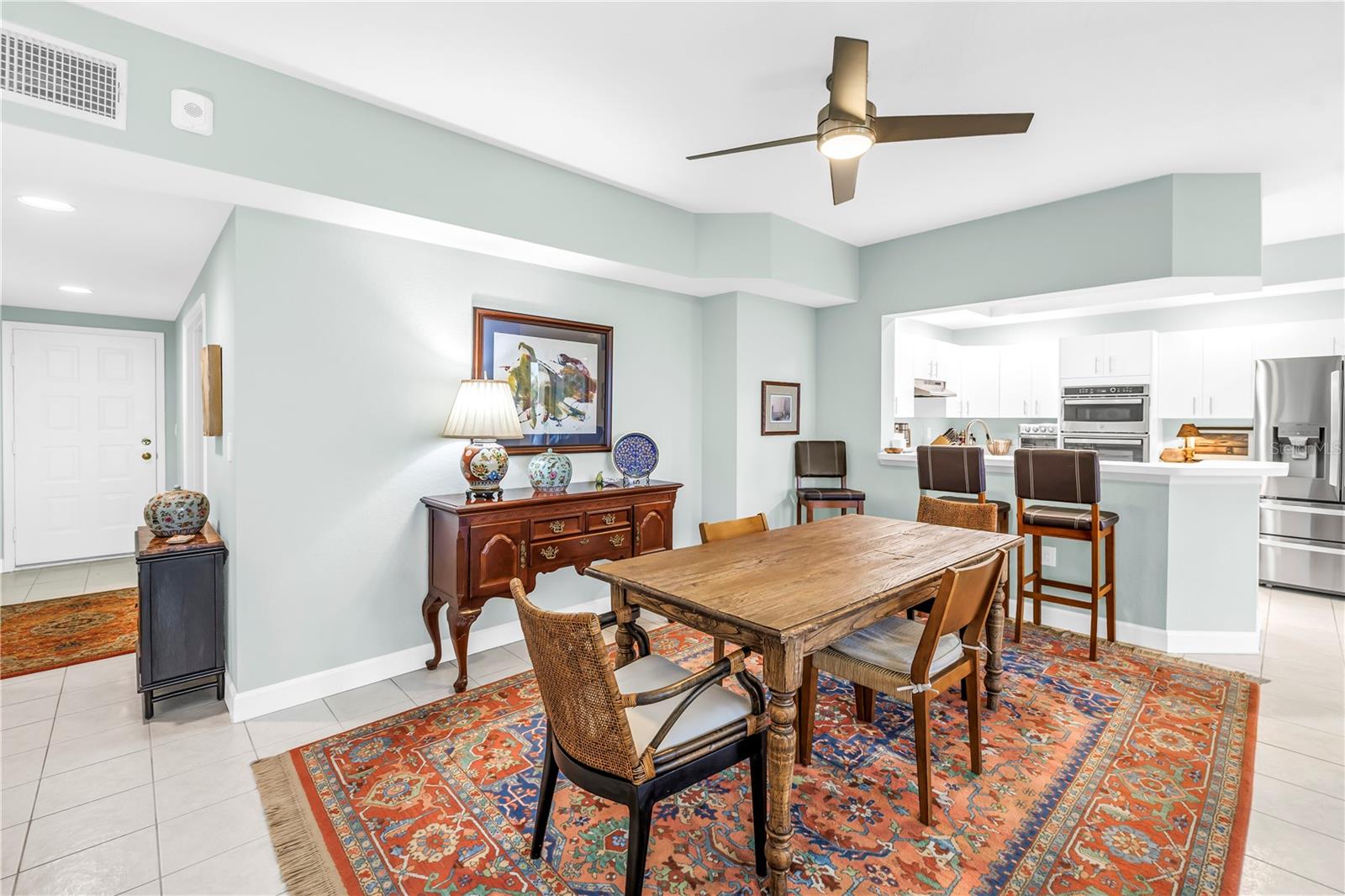 4801 OSPREY DR S #303, ST PETERSBURG, FL, 33711