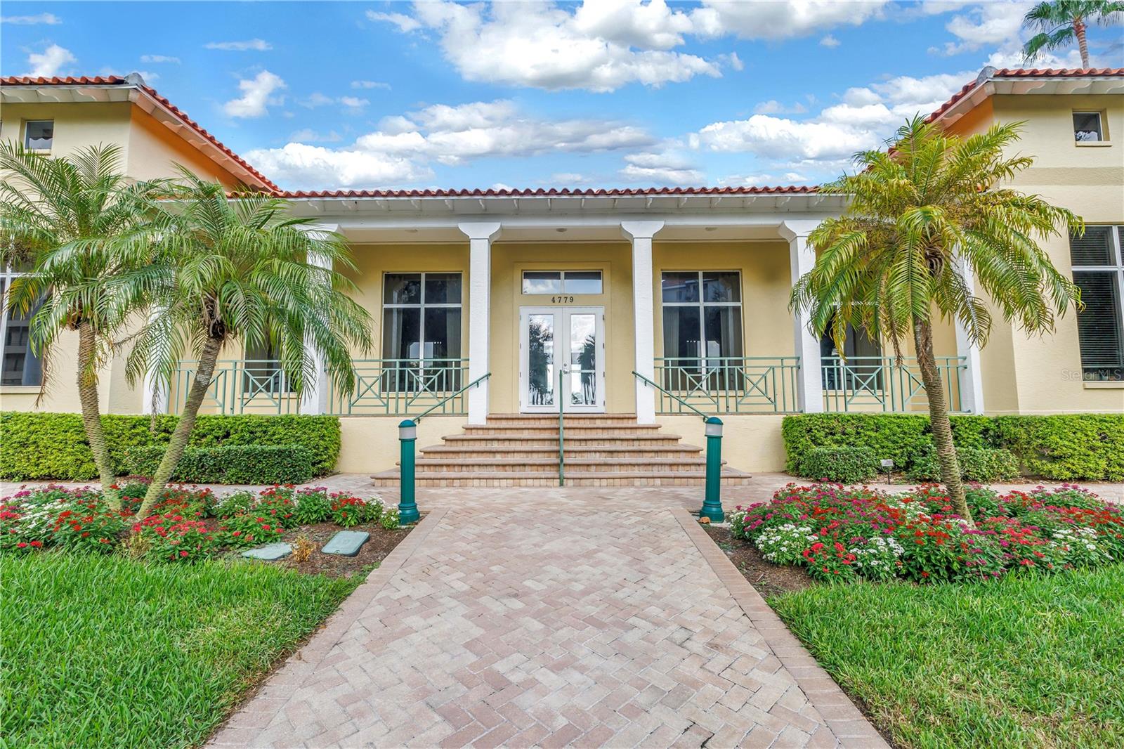 4801 OSPREY DR S #303, ST PETERSBURG, FL, 33711