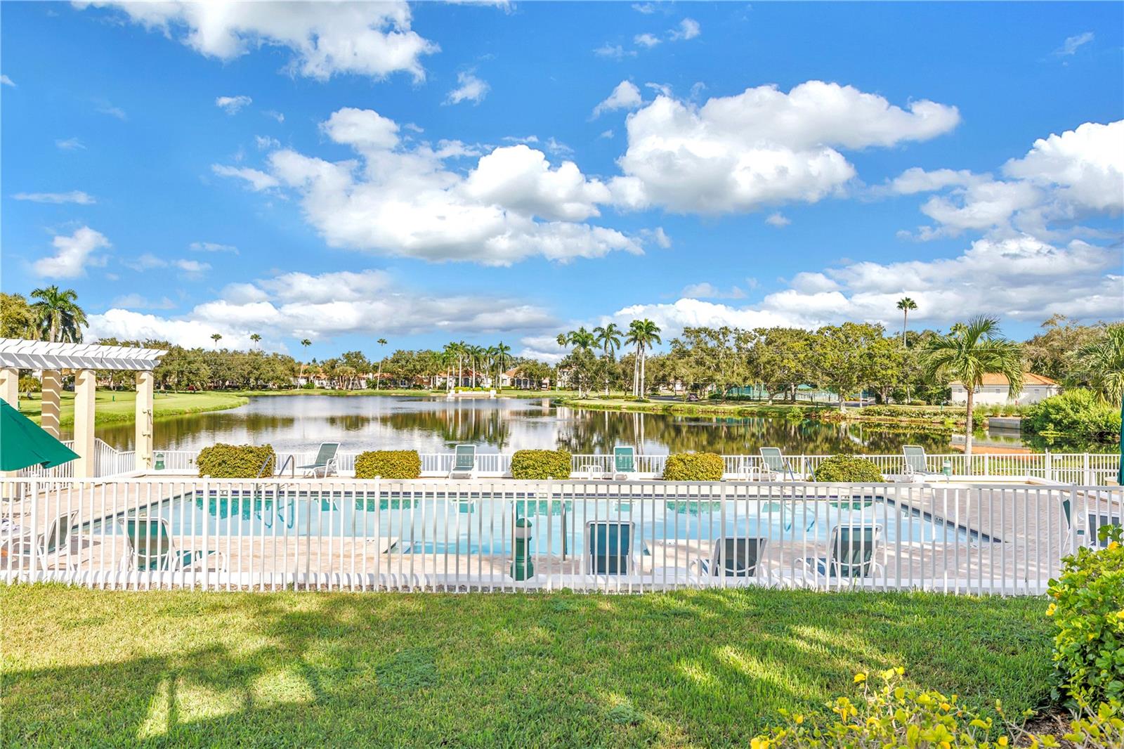 4801 OSPREY DR S #303, ST PETERSBURG, FL, 33711