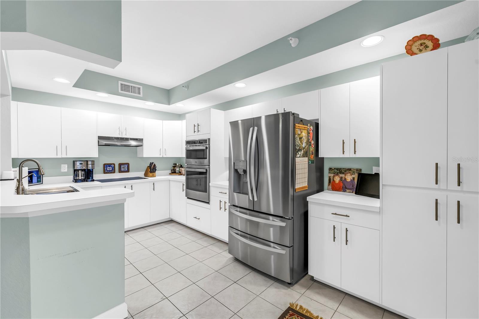 4801 OSPREY DR S #303, ST PETERSBURG, FL, 33711