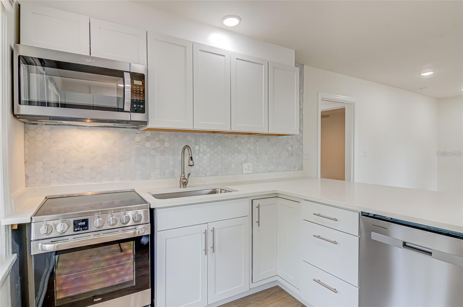 919 SW 6TH AVE #B, GAINESVILLE, FL, 32601