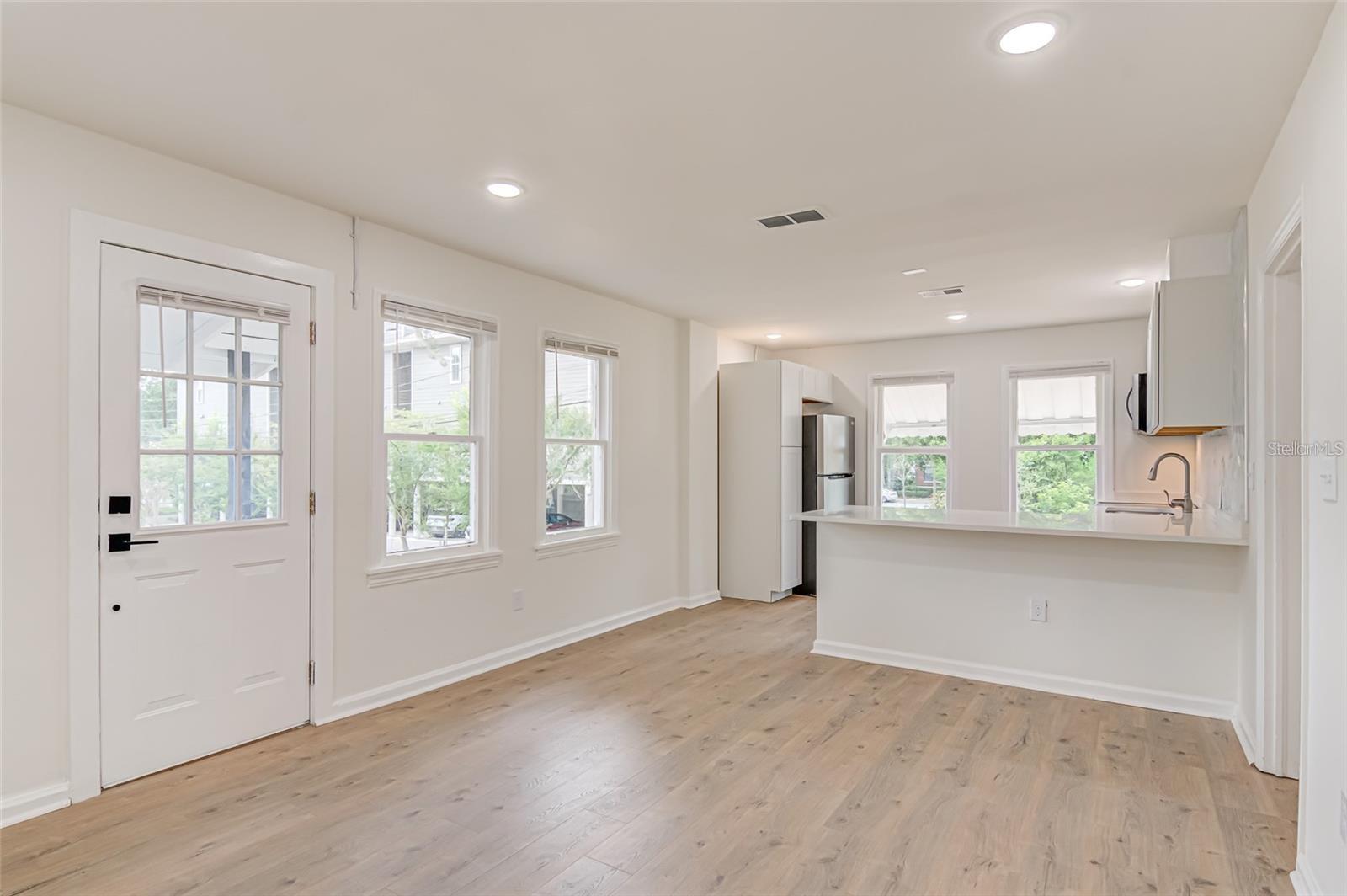 919 SW 6TH AVE #B, GAINESVILLE, FL, 32601