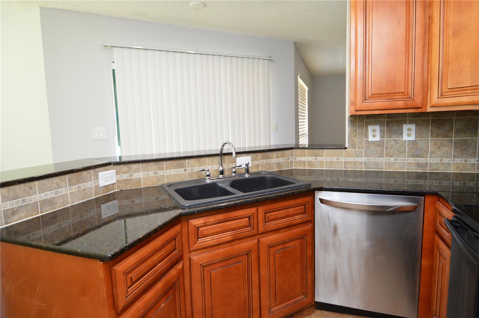 8613 MALLARD RESERVE DR #102, TAMPA, FL, 33614