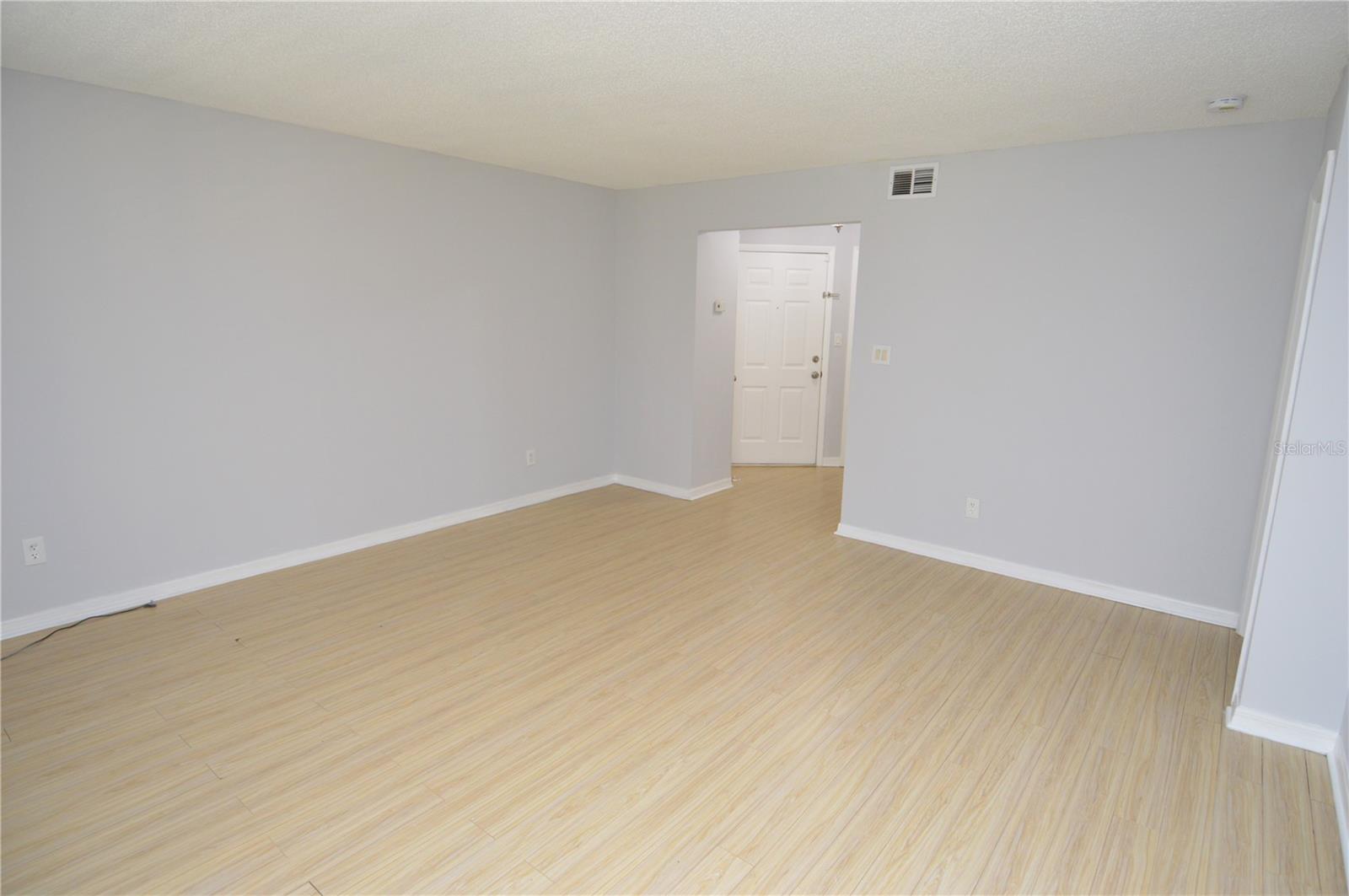 8613 MALLARD RESERVE DR #102, TAMPA, FL, 33614