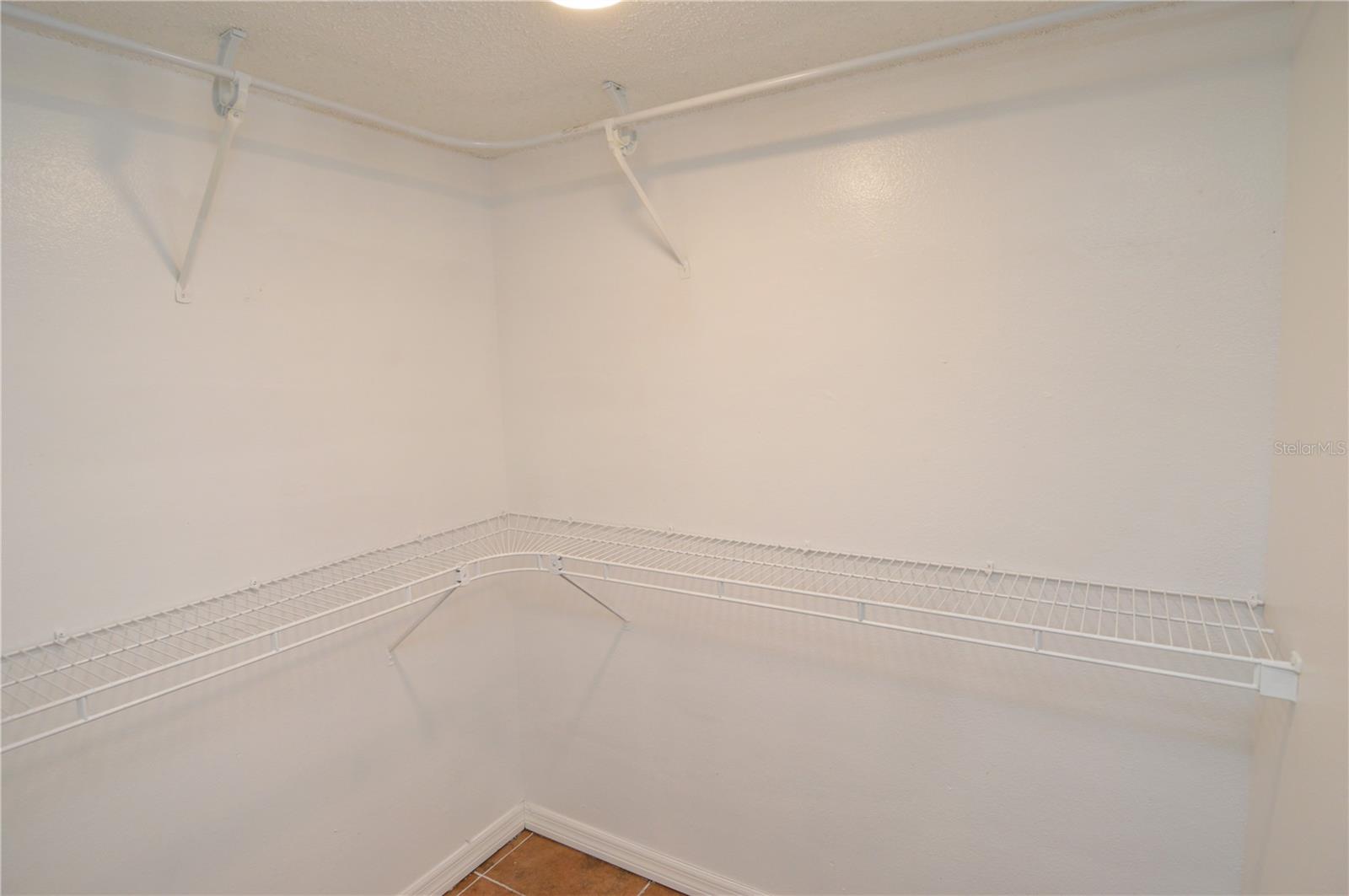 8613 MALLARD RESERVE DR #102, TAMPA, FL, 33614