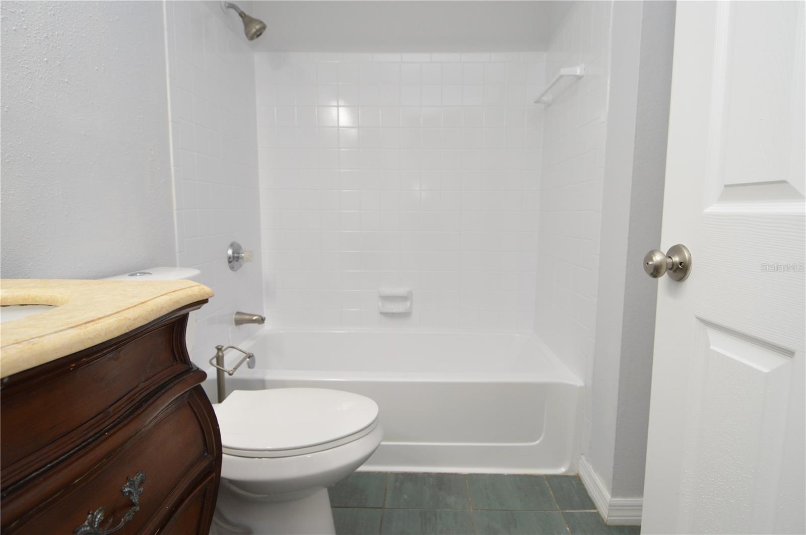 8613 MALLARD RESERVE DR #102, TAMPA, FL, 33614