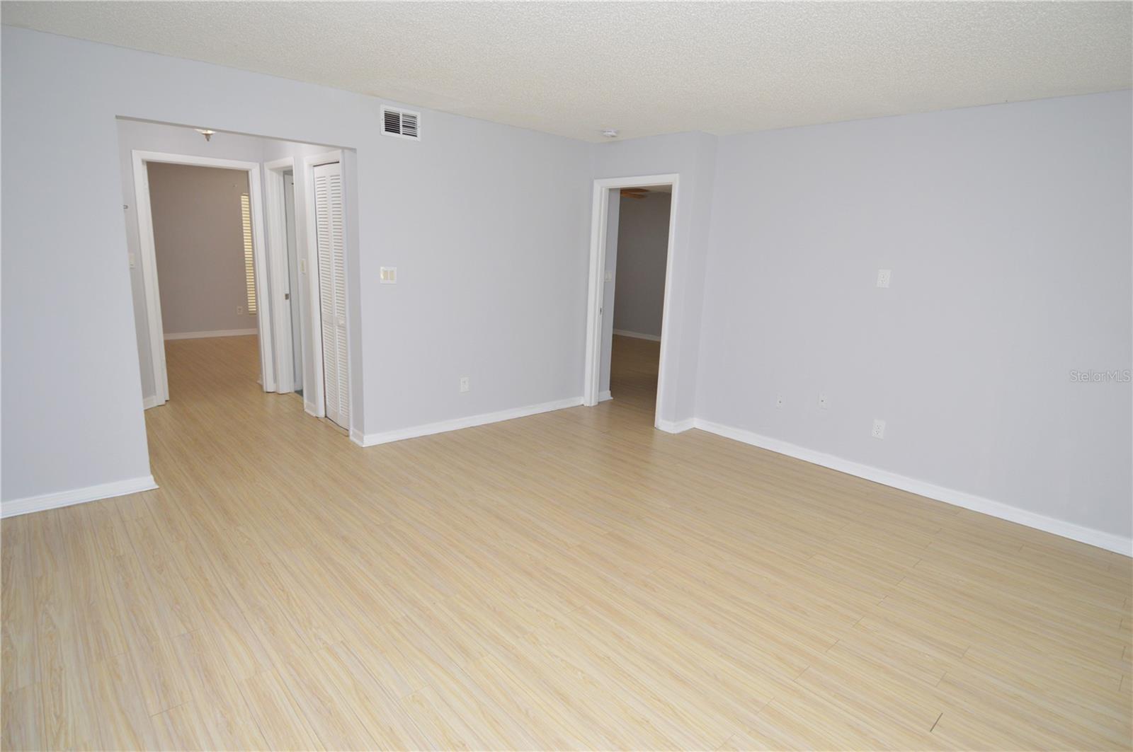 8613 MALLARD RESERVE DR #102, TAMPA, FL, 33614