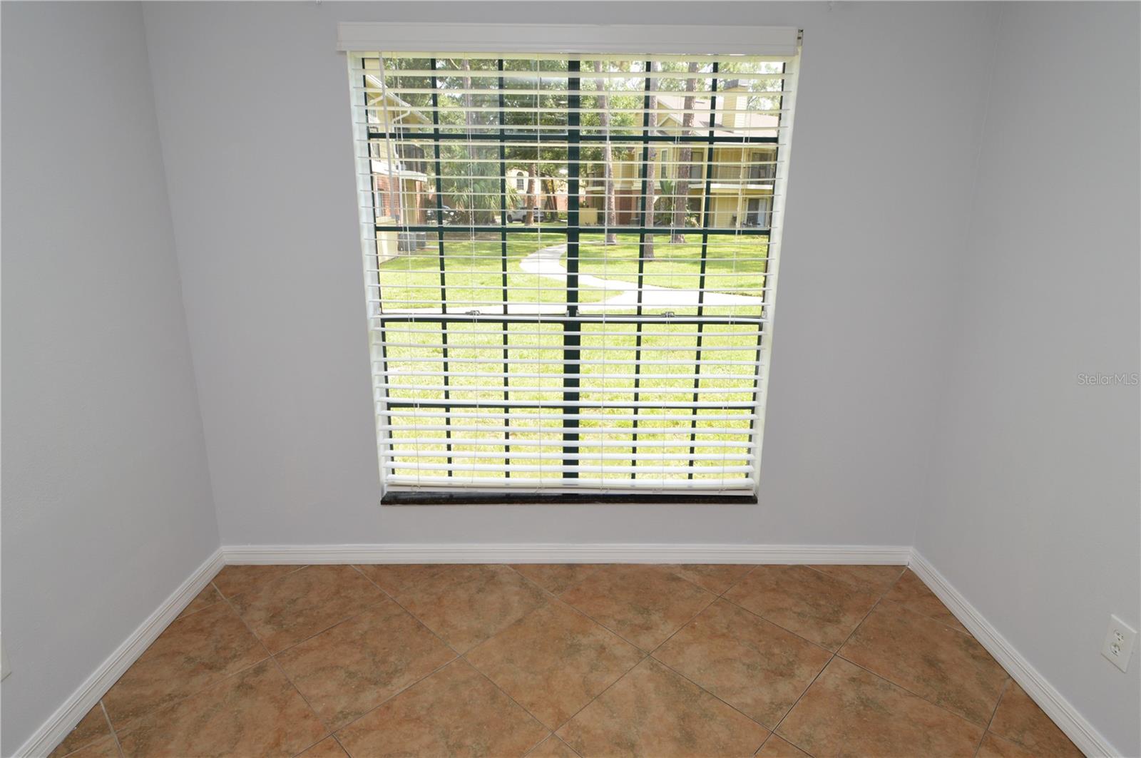 8613 MALLARD RESERVE DR #102, TAMPA, FL, 33614