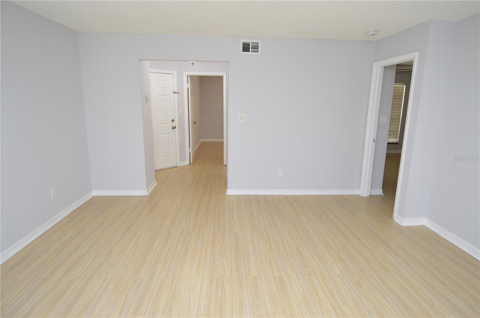 8613 MALLARD RESERVE DR #102, TAMPA, FL, 33614