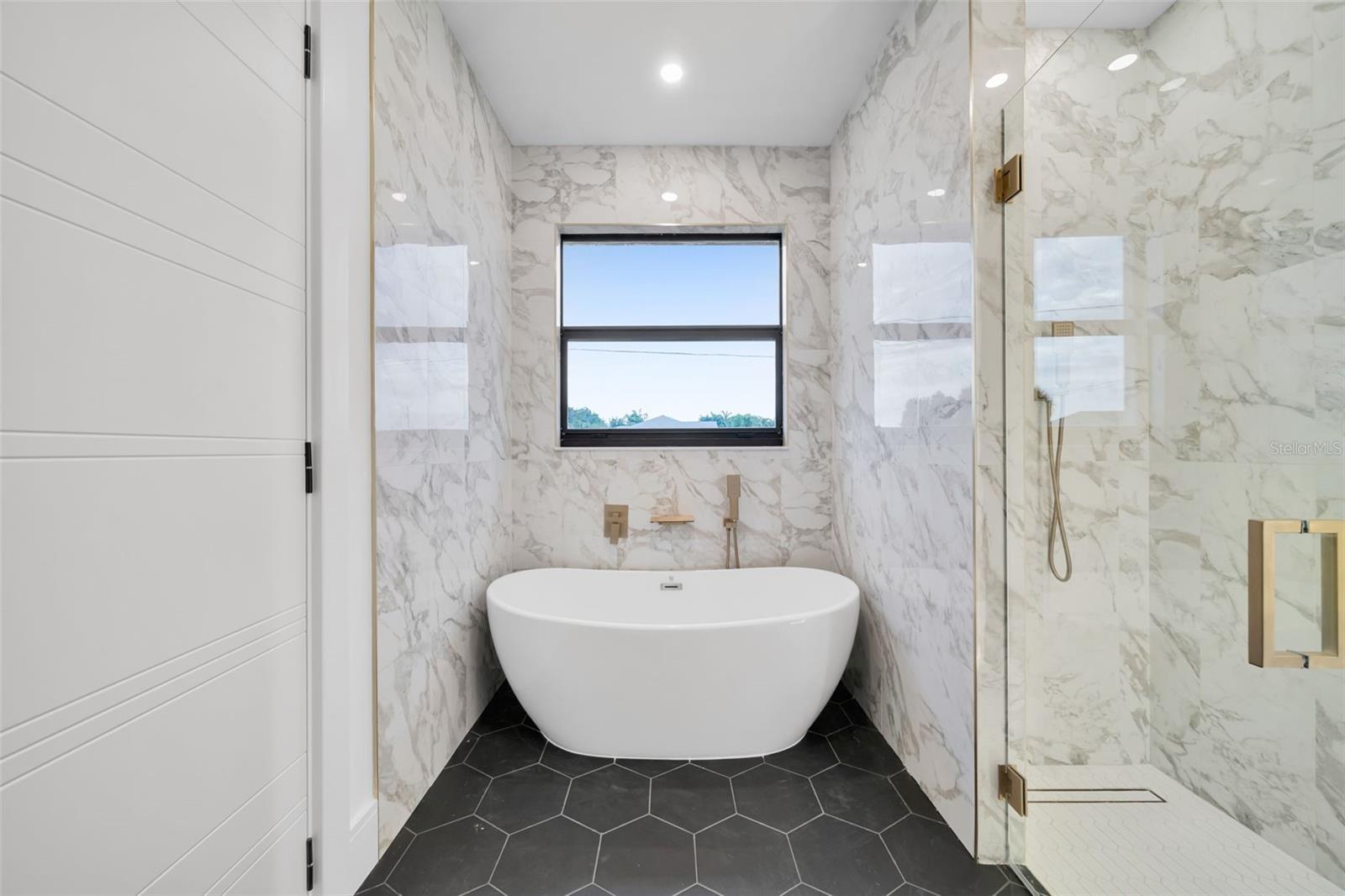 836 SW 36TH TER, CAPE CORAL, FL, 33914