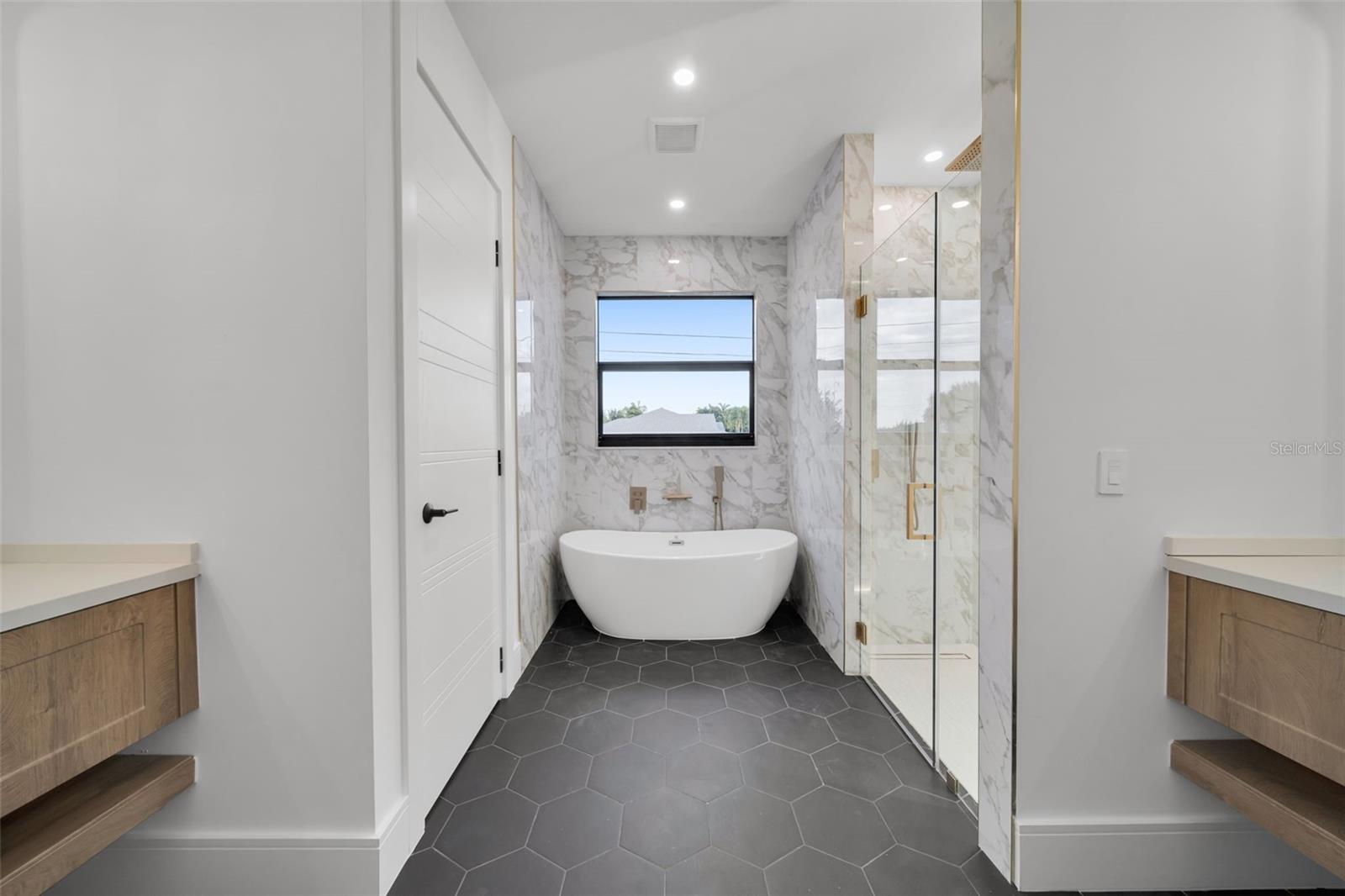 836 SW 36TH TER, CAPE CORAL, FL, 33914