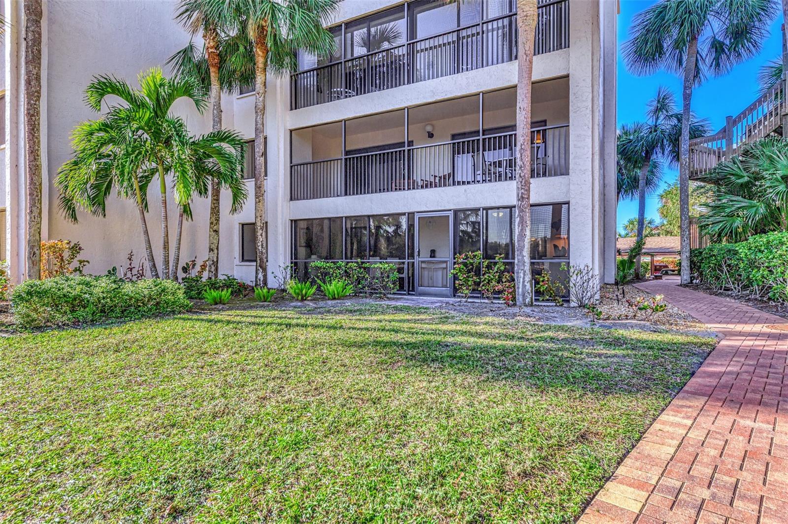 1100 COVE II PL #910, SARASOTA, FL, 34242