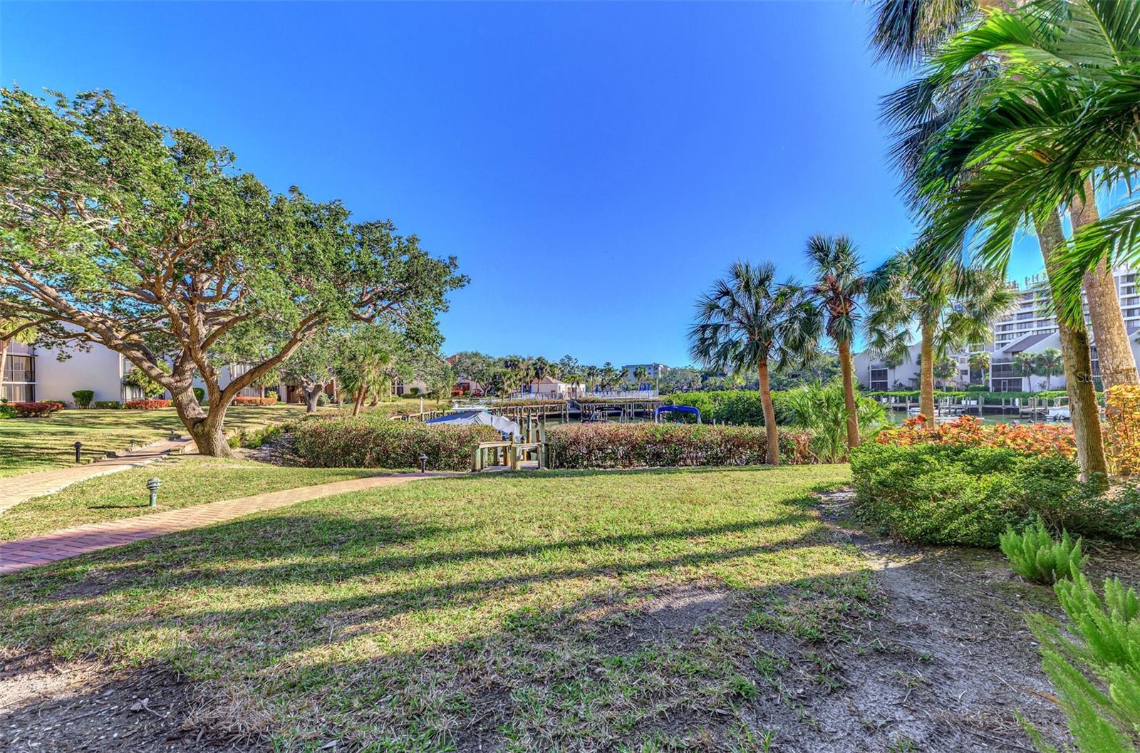 1100 COVE II PL #910, SARASOTA, FL, 34242
