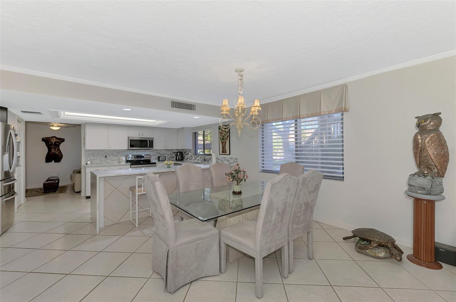 1100 COVE II PL #910, SARASOTA, FL, 34242