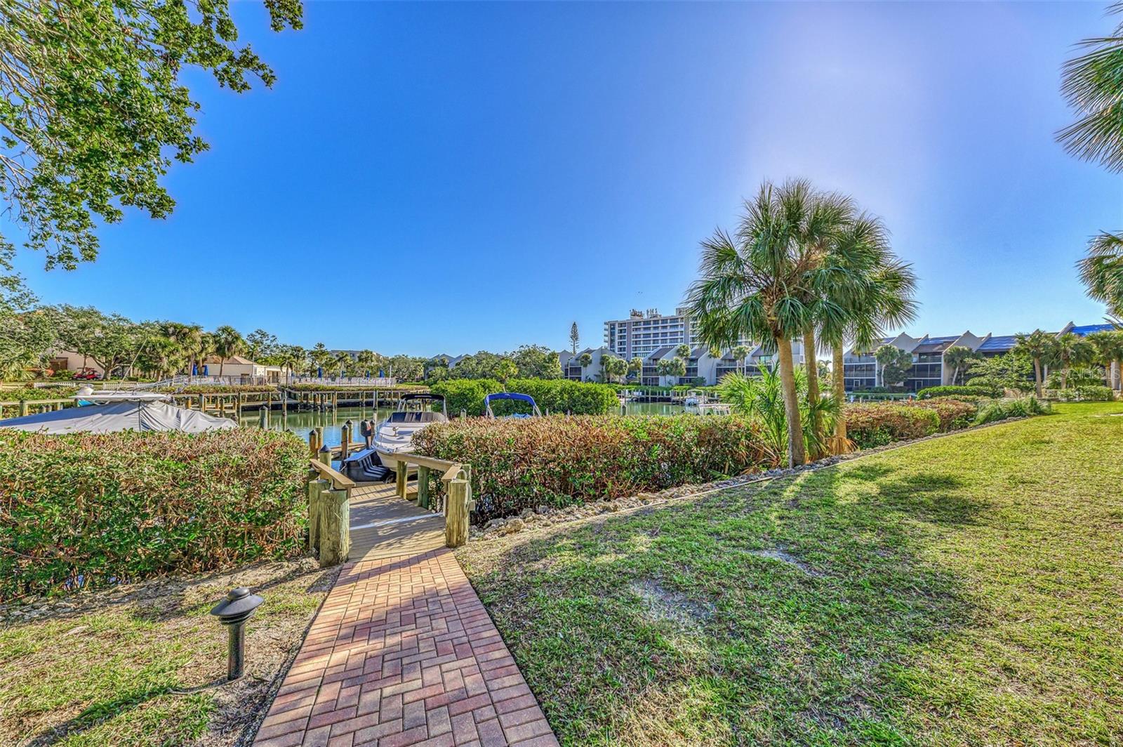 1100 COVE II PL #910, SARASOTA, FL, 34242