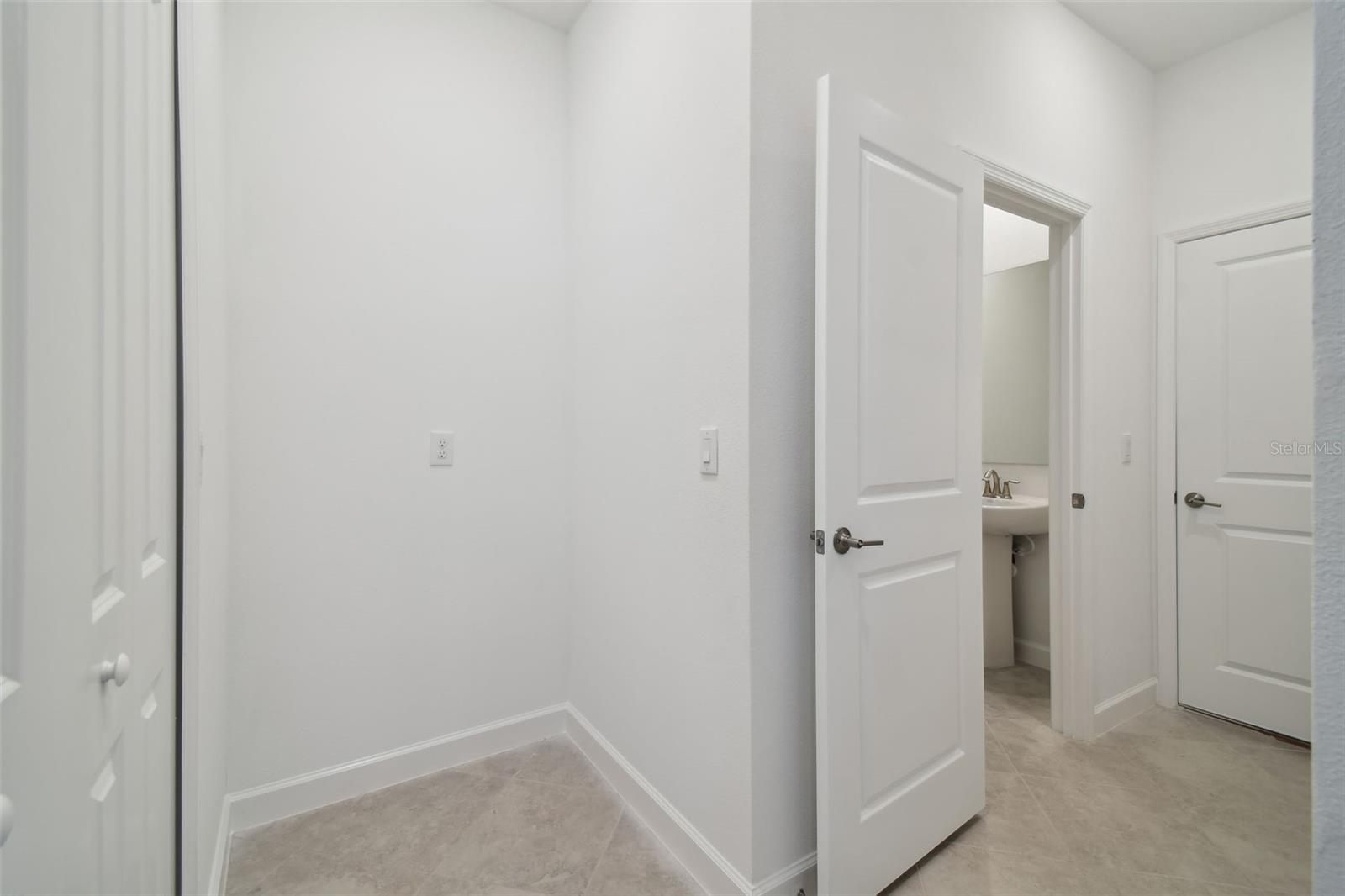 8221 CORNER PINE WAY, NEW PORT RICHEY, FL, 34655