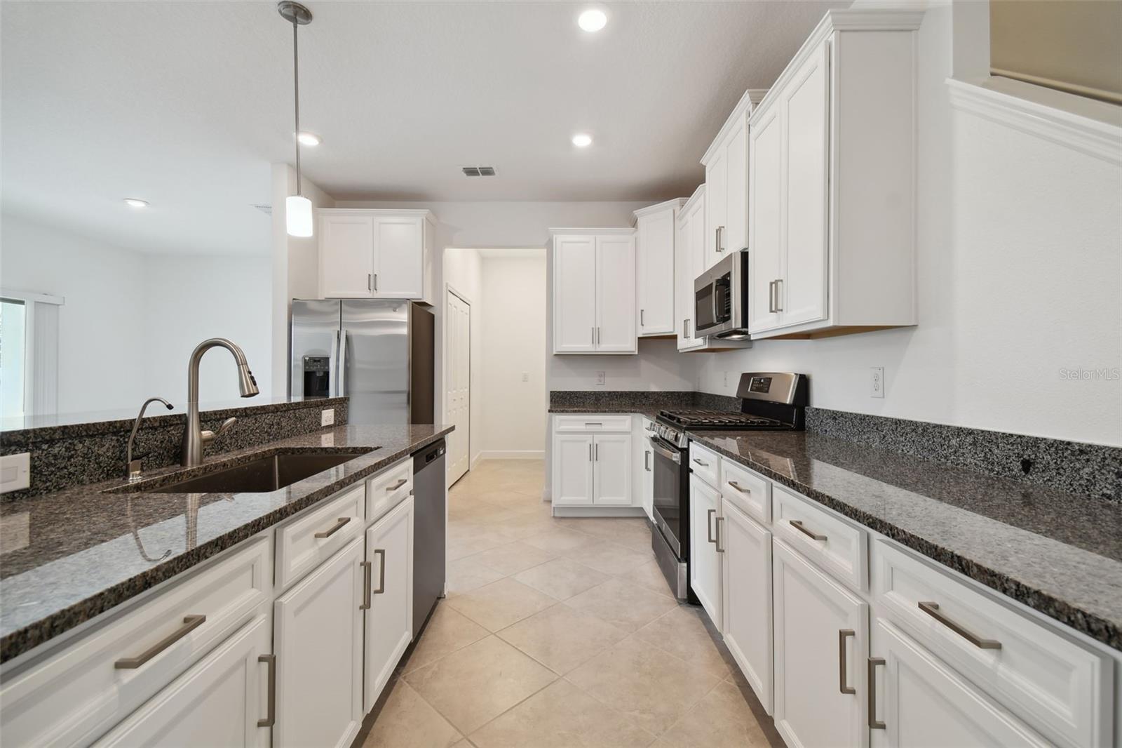 8221 CORNER PINE WAY, NEW PORT RICHEY, FL, 34655