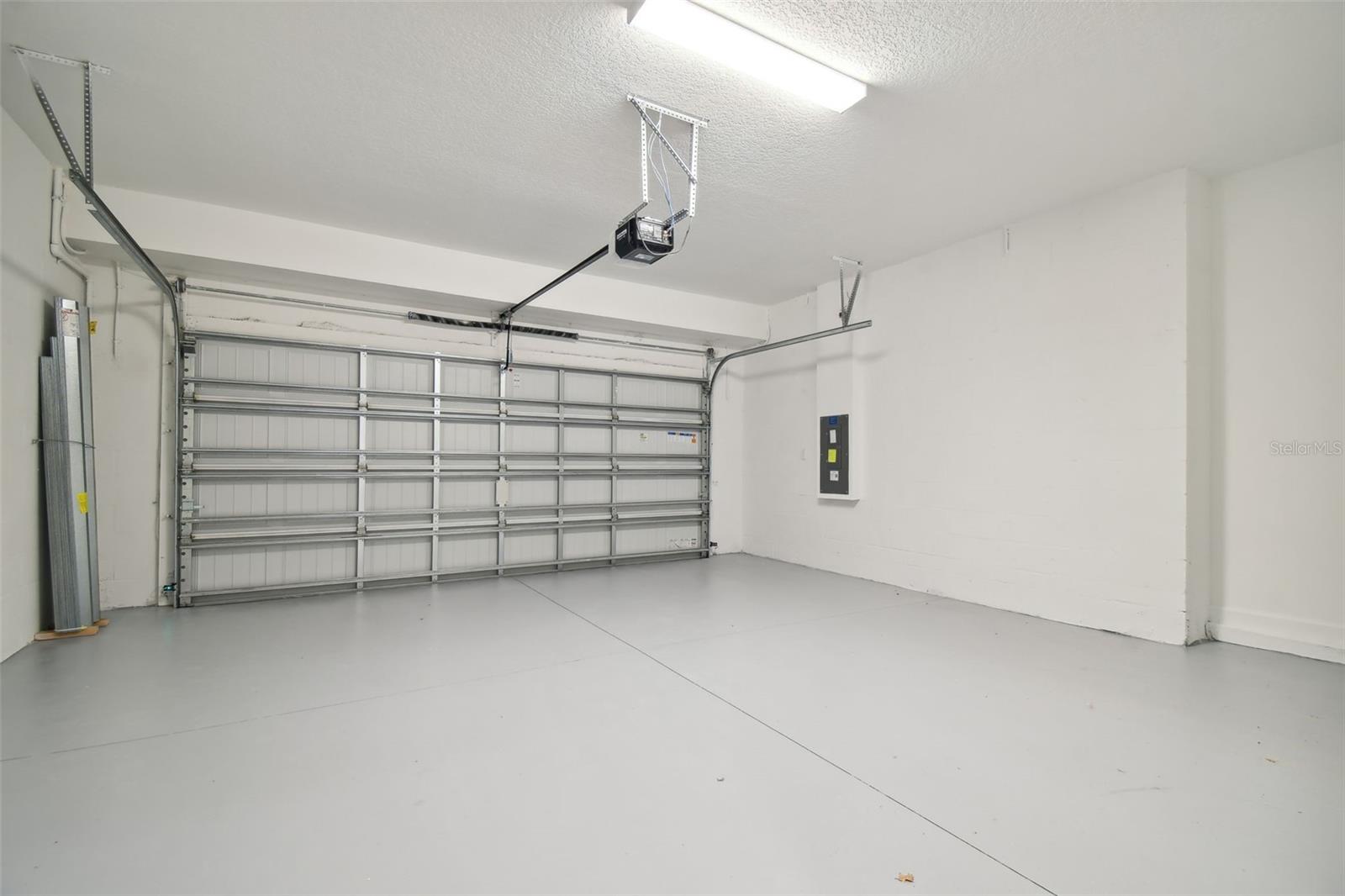 8221 CORNER PINE WAY, NEW PORT RICHEY, FL, 34655