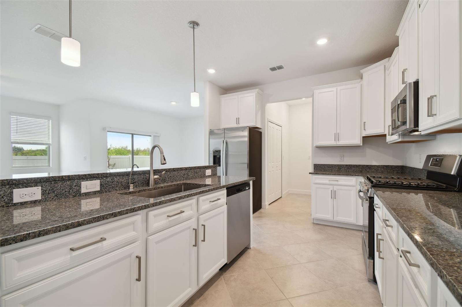 8221 CORNER PINE WAY, NEW PORT RICHEY, FL, 34655