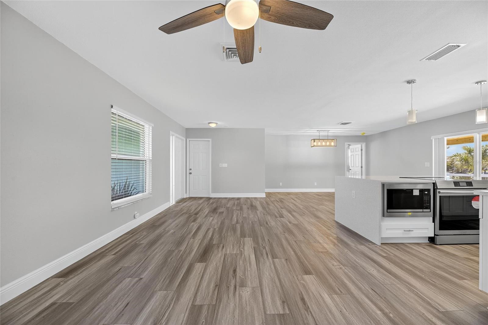 1014 SILVER PALM WAY, APOLLO BEACH, FL, 33572