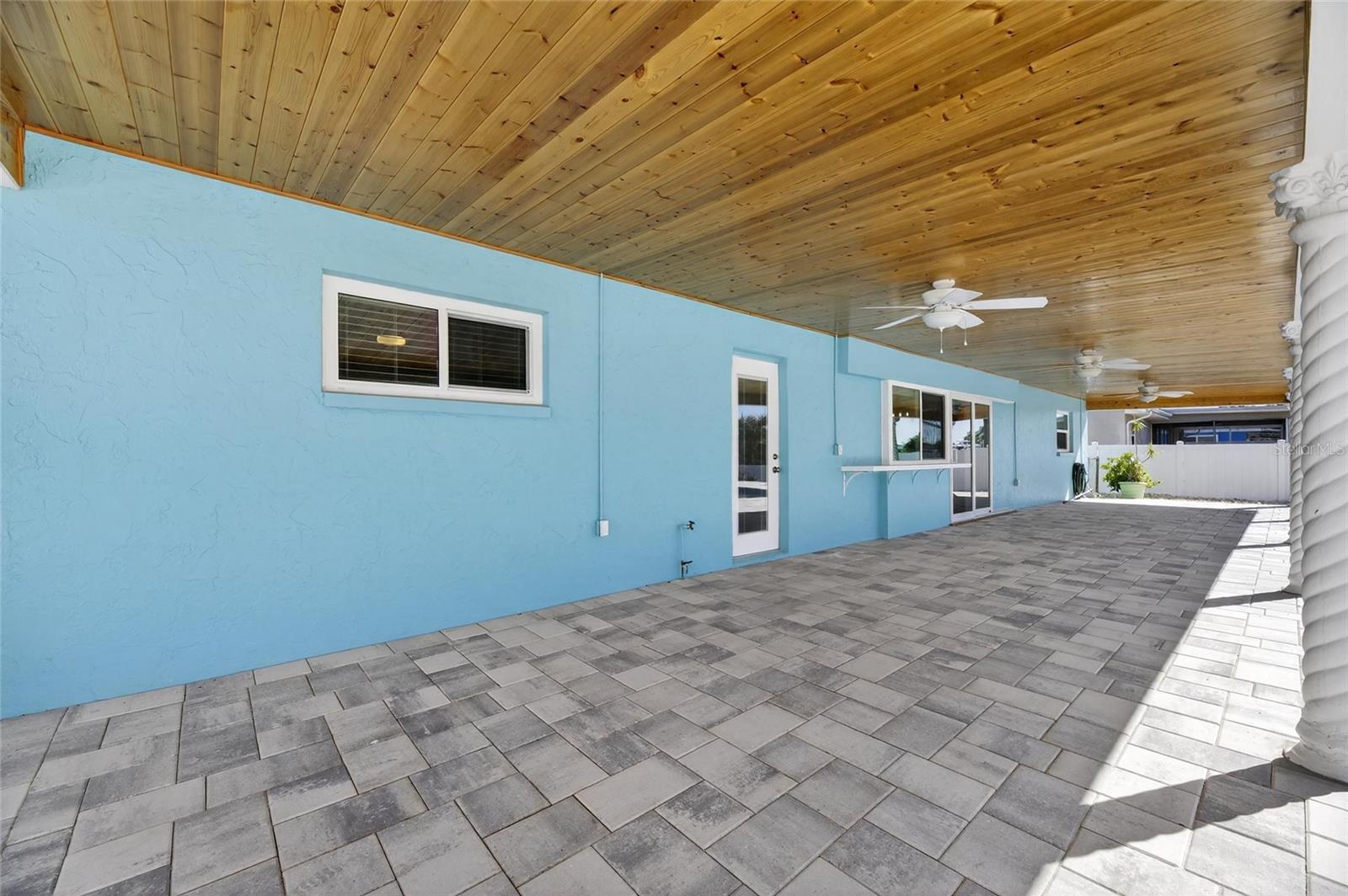 1014 SILVER PALM WAY, APOLLO BEACH, FL, 33572