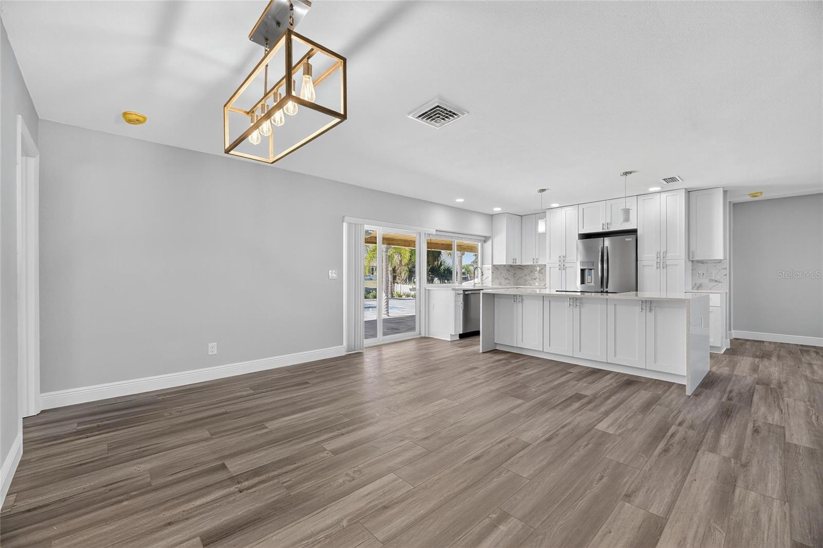 1014 SILVER PALM WAY, APOLLO BEACH, FL, 33572