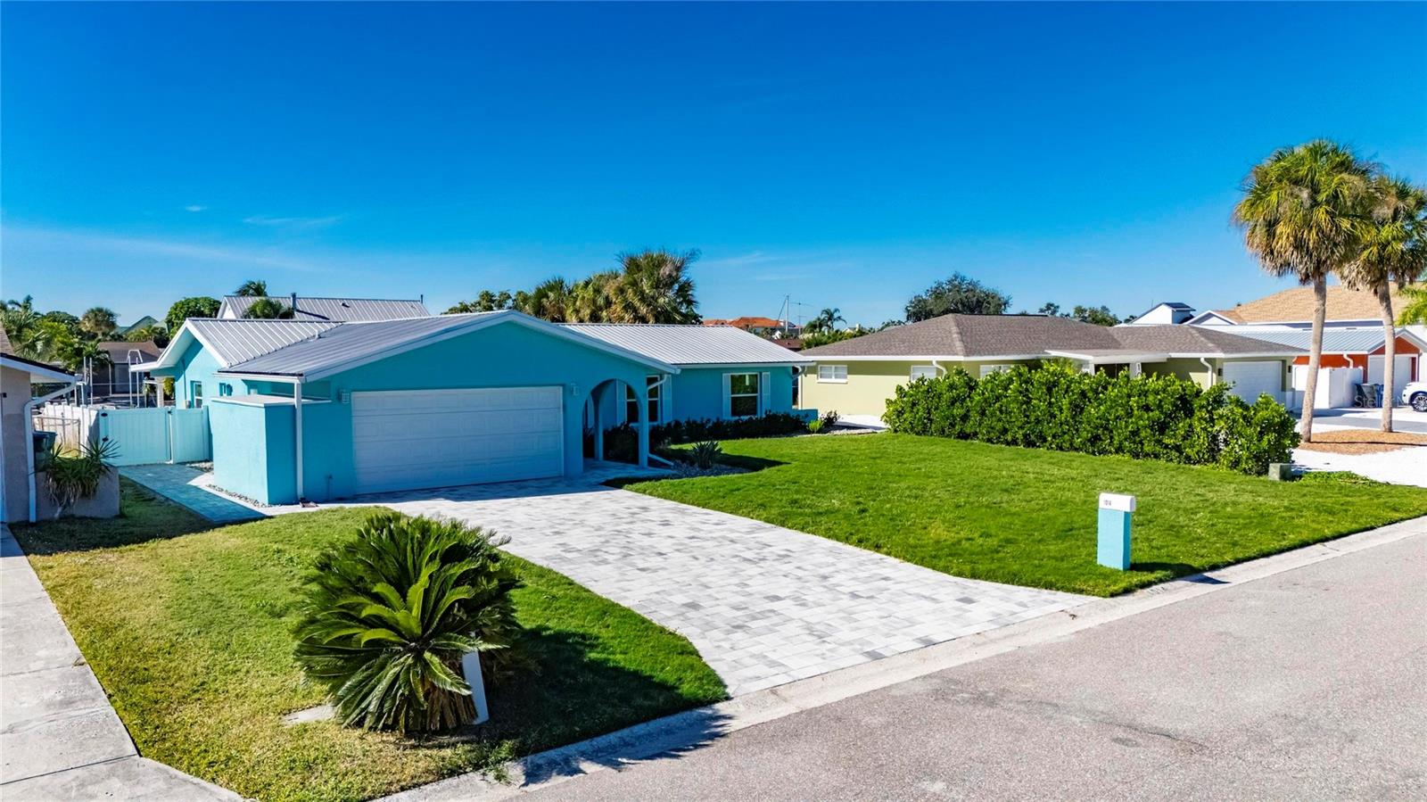 1014 SILVER PALM WAY, APOLLO BEACH, FL, 33572