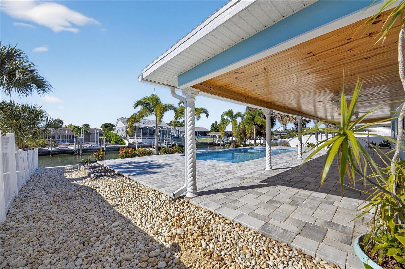 1014 SILVER PALM WAY, APOLLO BEACH, FL, 33572