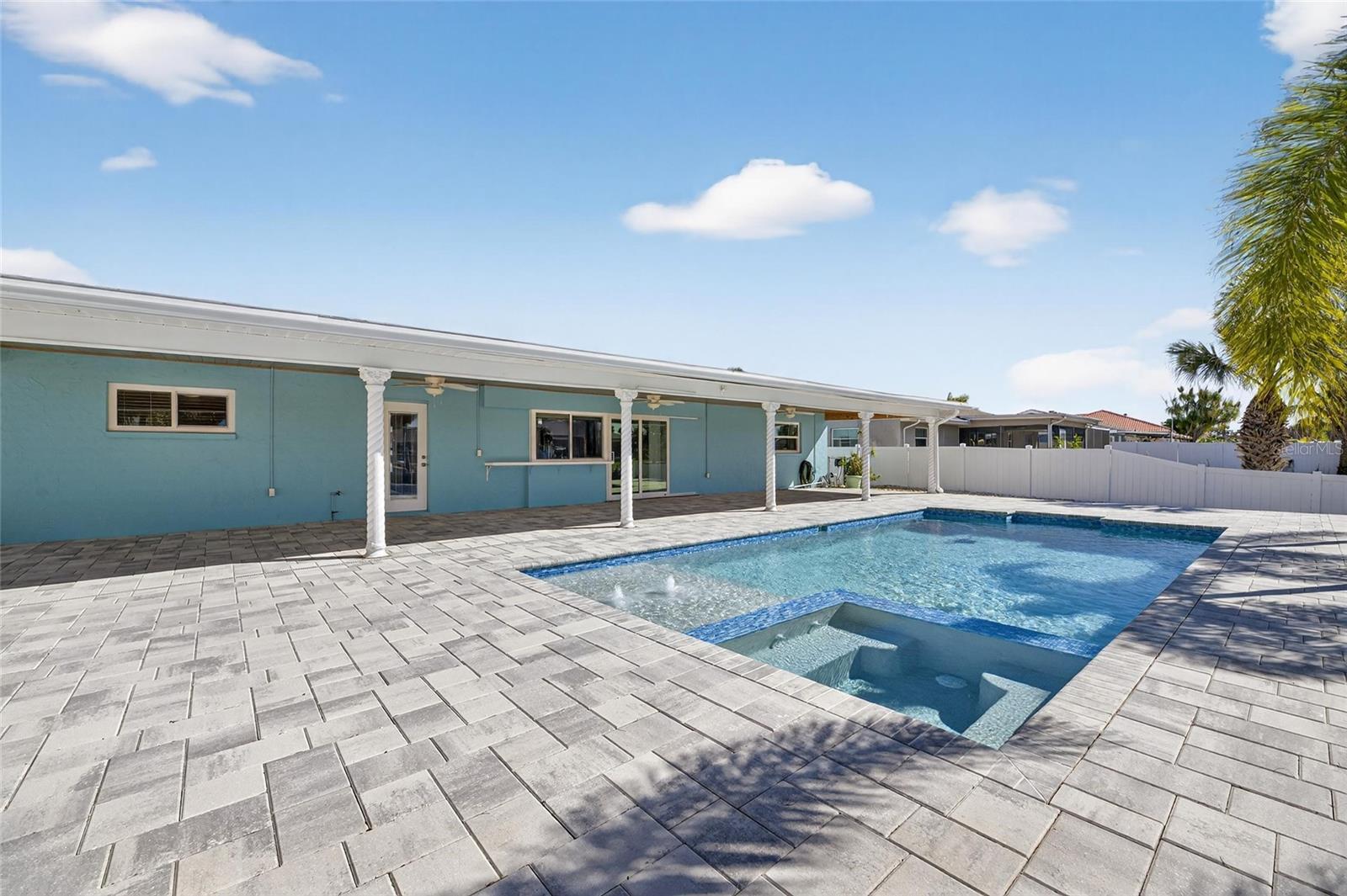 1014 SILVER PALM WAY, APOLLO BEACH, FL, 33572