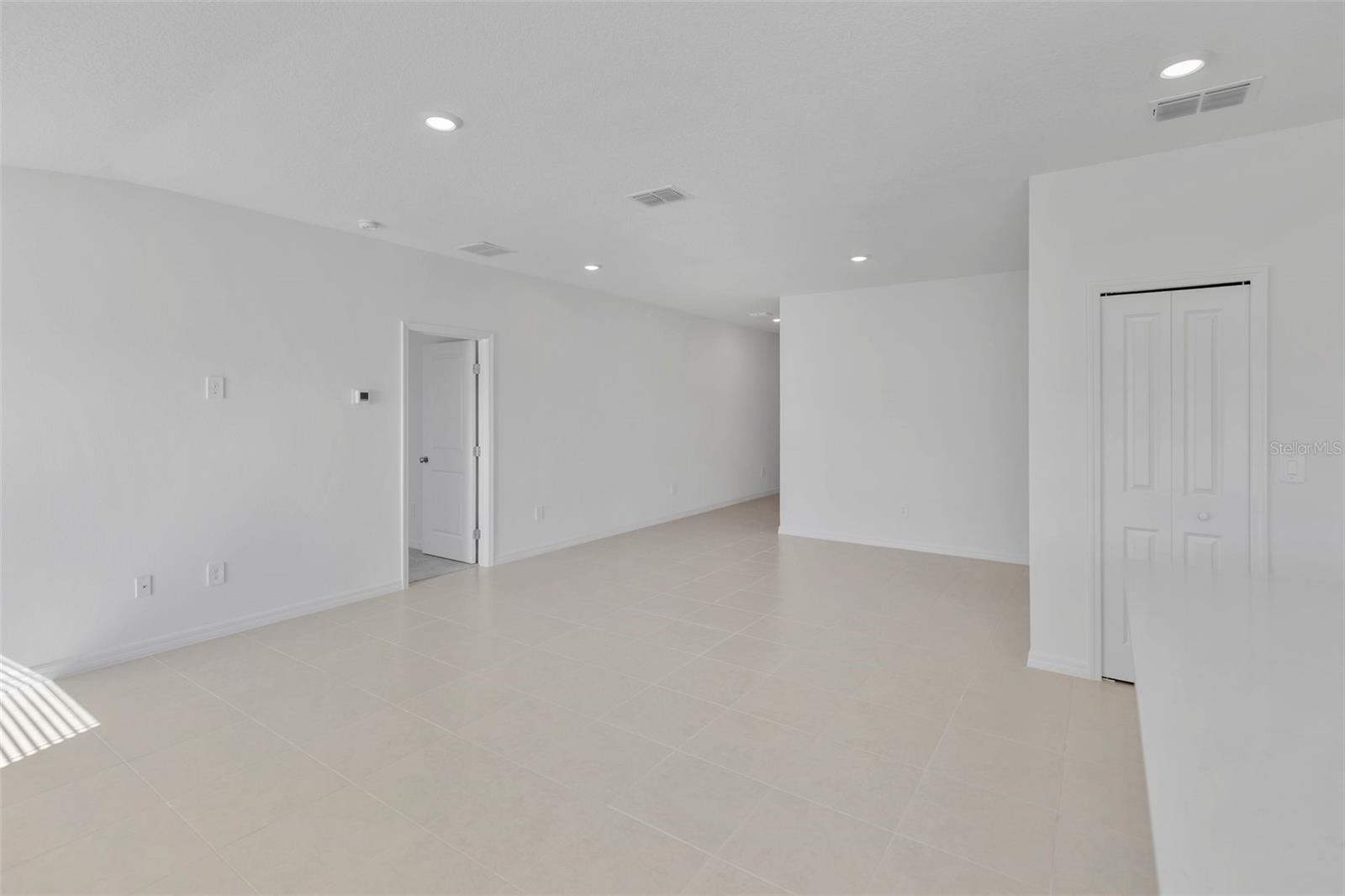 2155 LONE OAK LANE, LAKELAND, FL, 33801