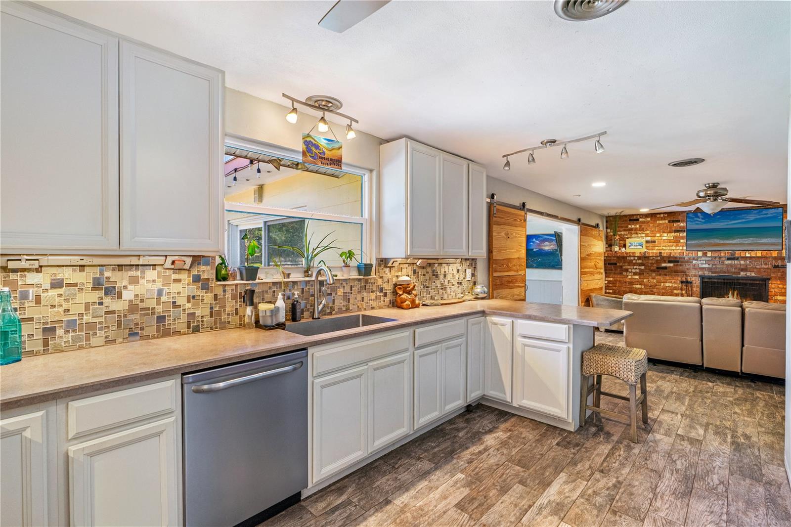 83 WILDWOOD AVE, ORMOND BEACH, FL, 32176