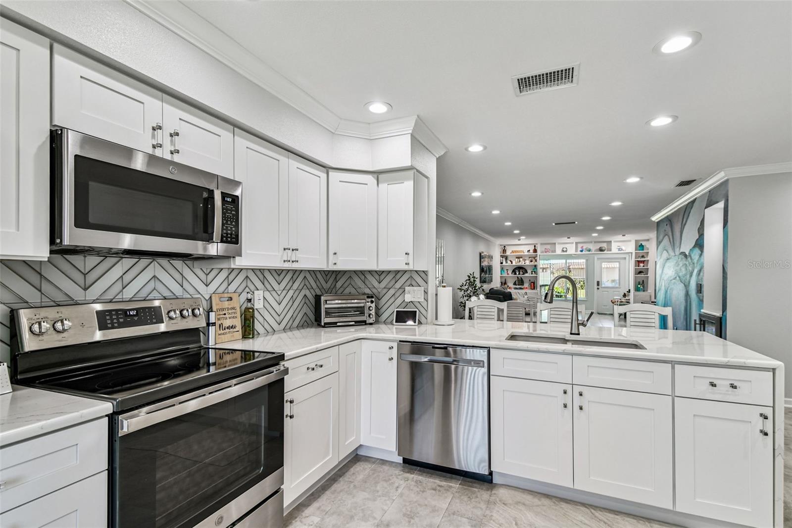 19029 US HIGHWAY 19 N #27A, CLEARWATER, FL, 33764