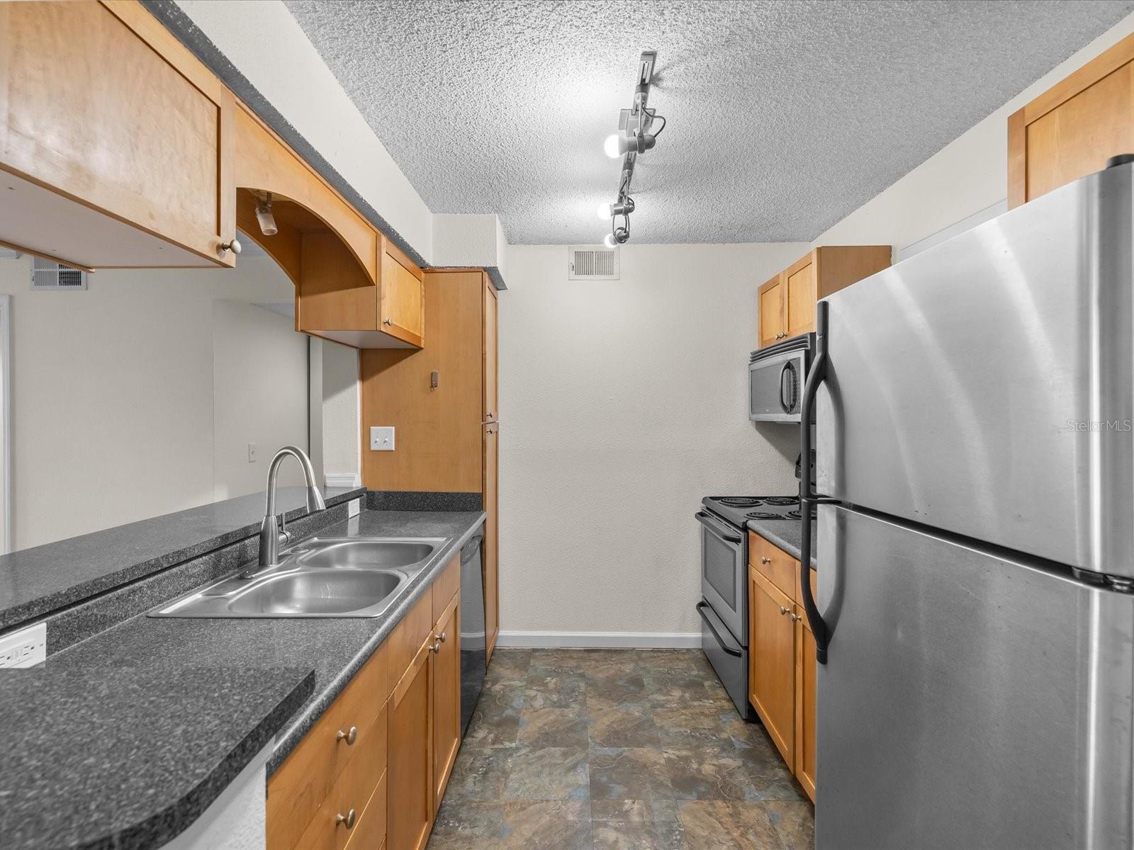 2500 WINDING CREEK BLVD #G204, CLEARWATER, FL, 33761