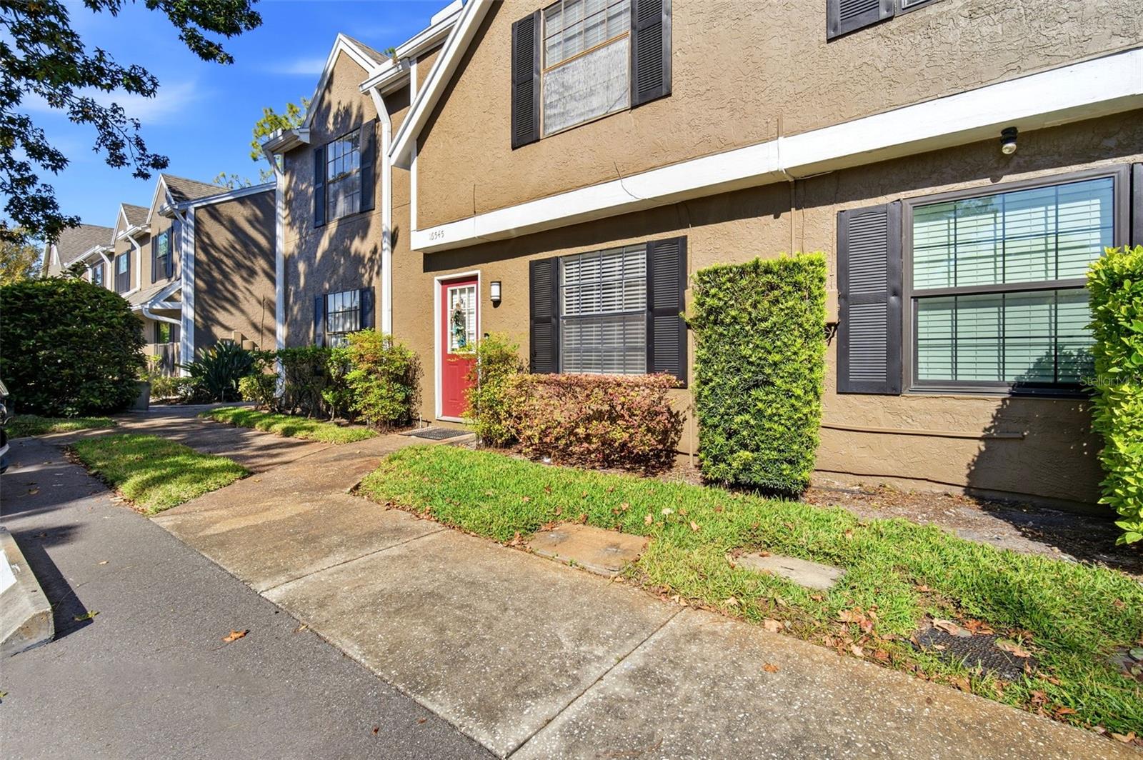 16545 LAKE BRIGADOON CIR, TAMPA, FL, 33618