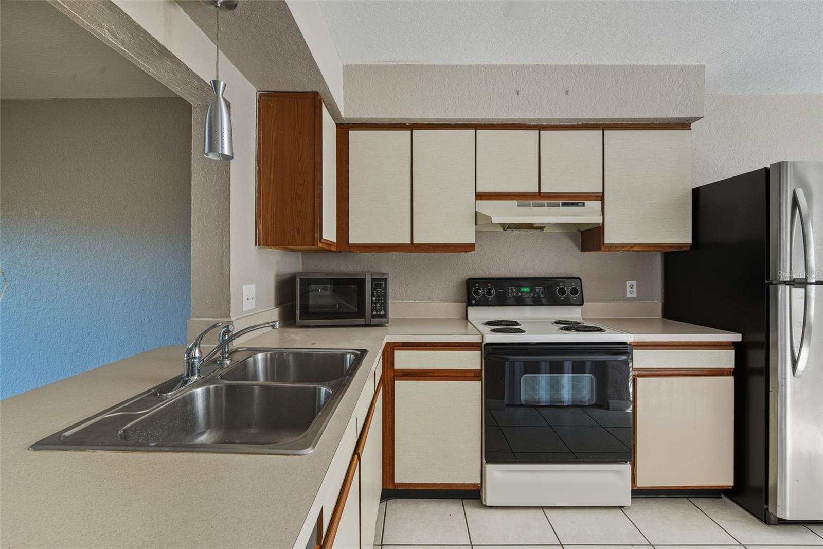 16545 LAKE BRIGADOON CIR, TAMPA, FL, 33618