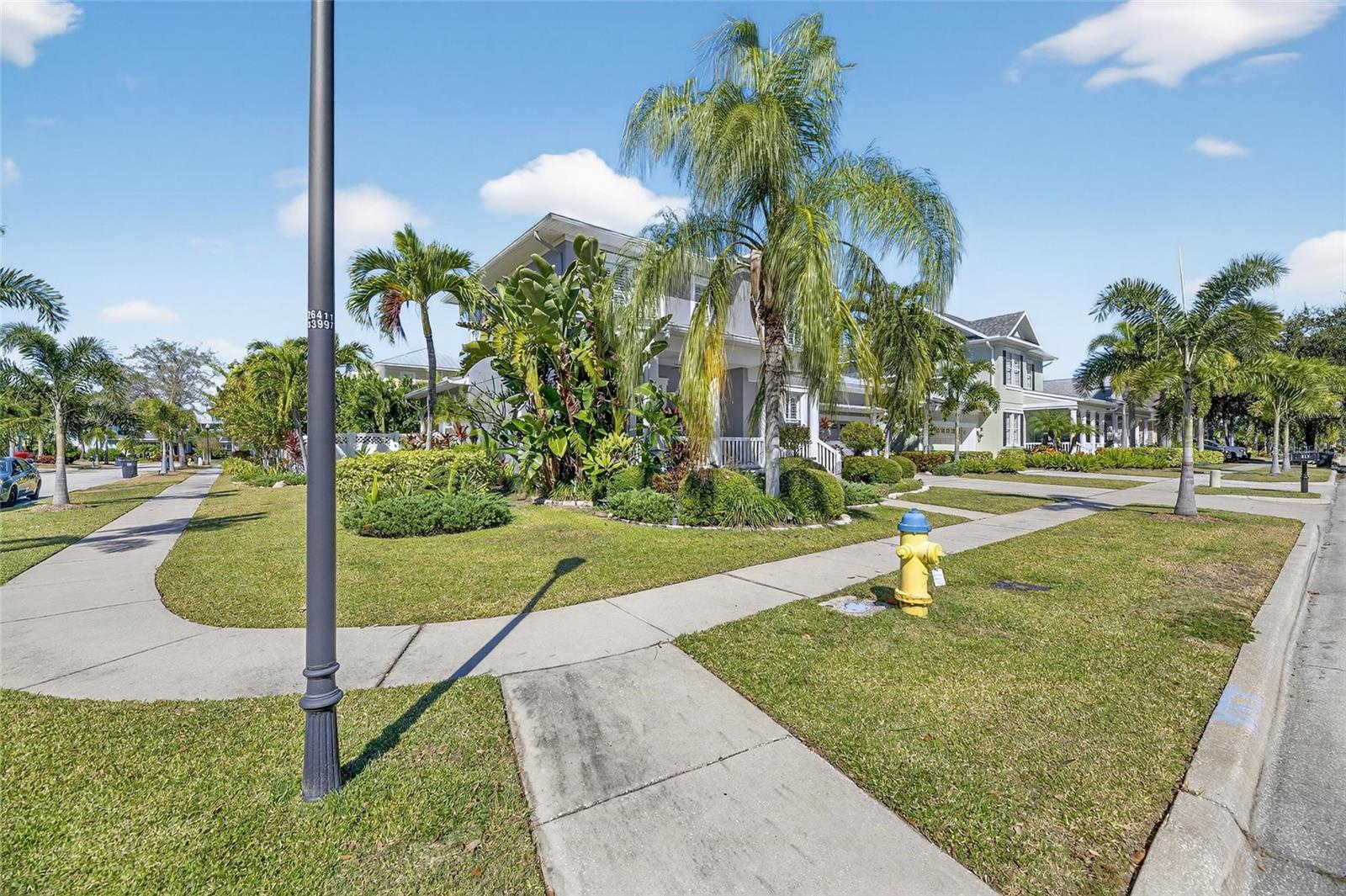 413 MANNS HARBOR DR, APOLLO BEACH, FL, 33572
