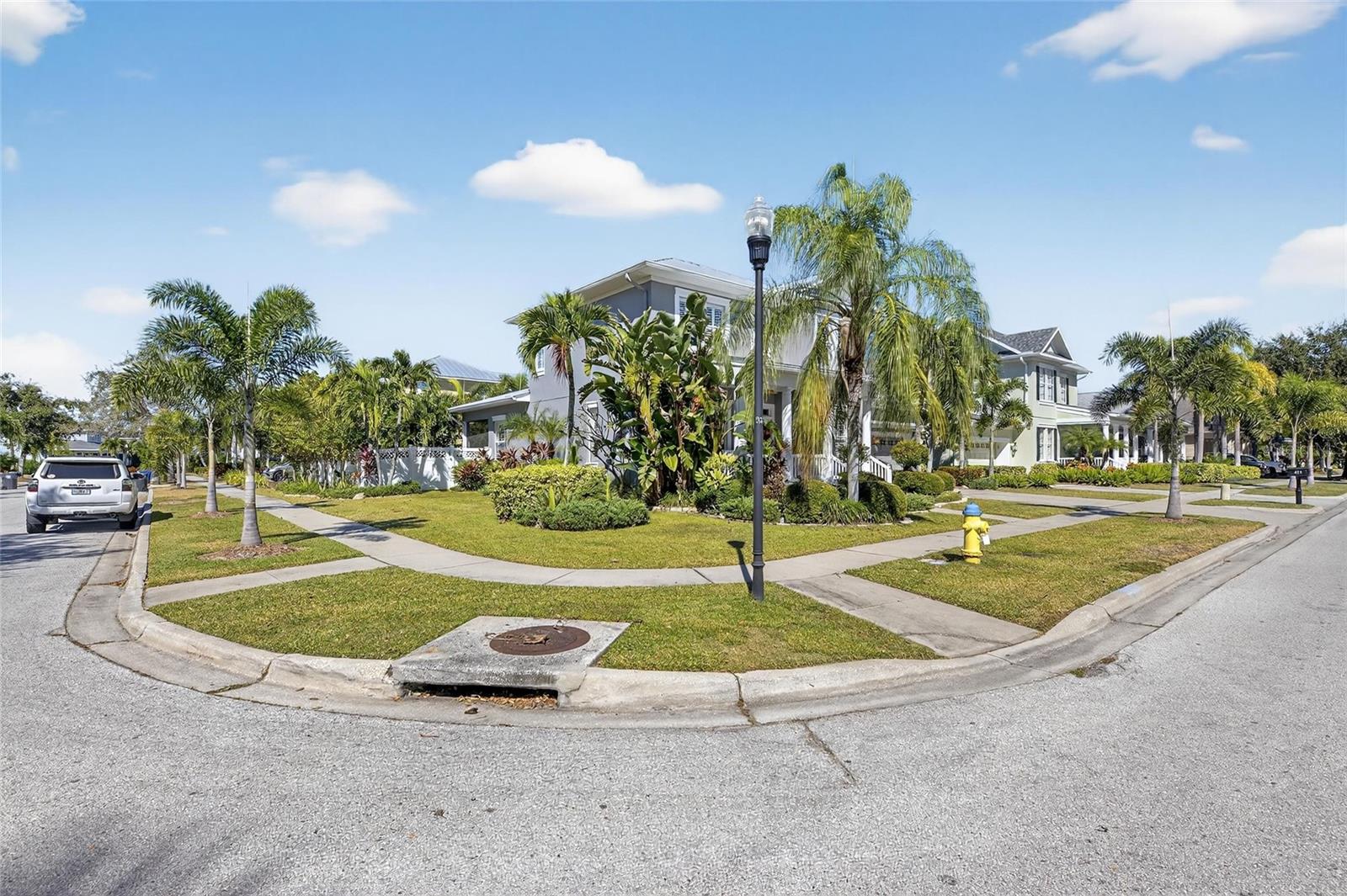 413 MANNS HARBOR DR, APOLLO BEACH, FL, 33572