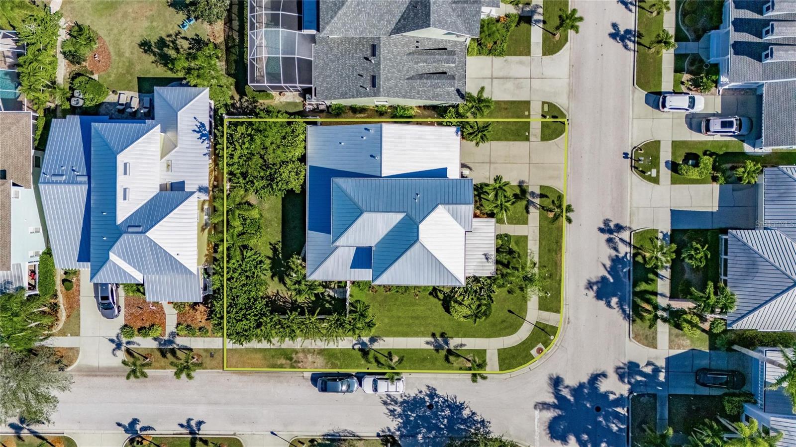 413 MANNS HARBOR DR, APOLLO BEACH, FL, 33572