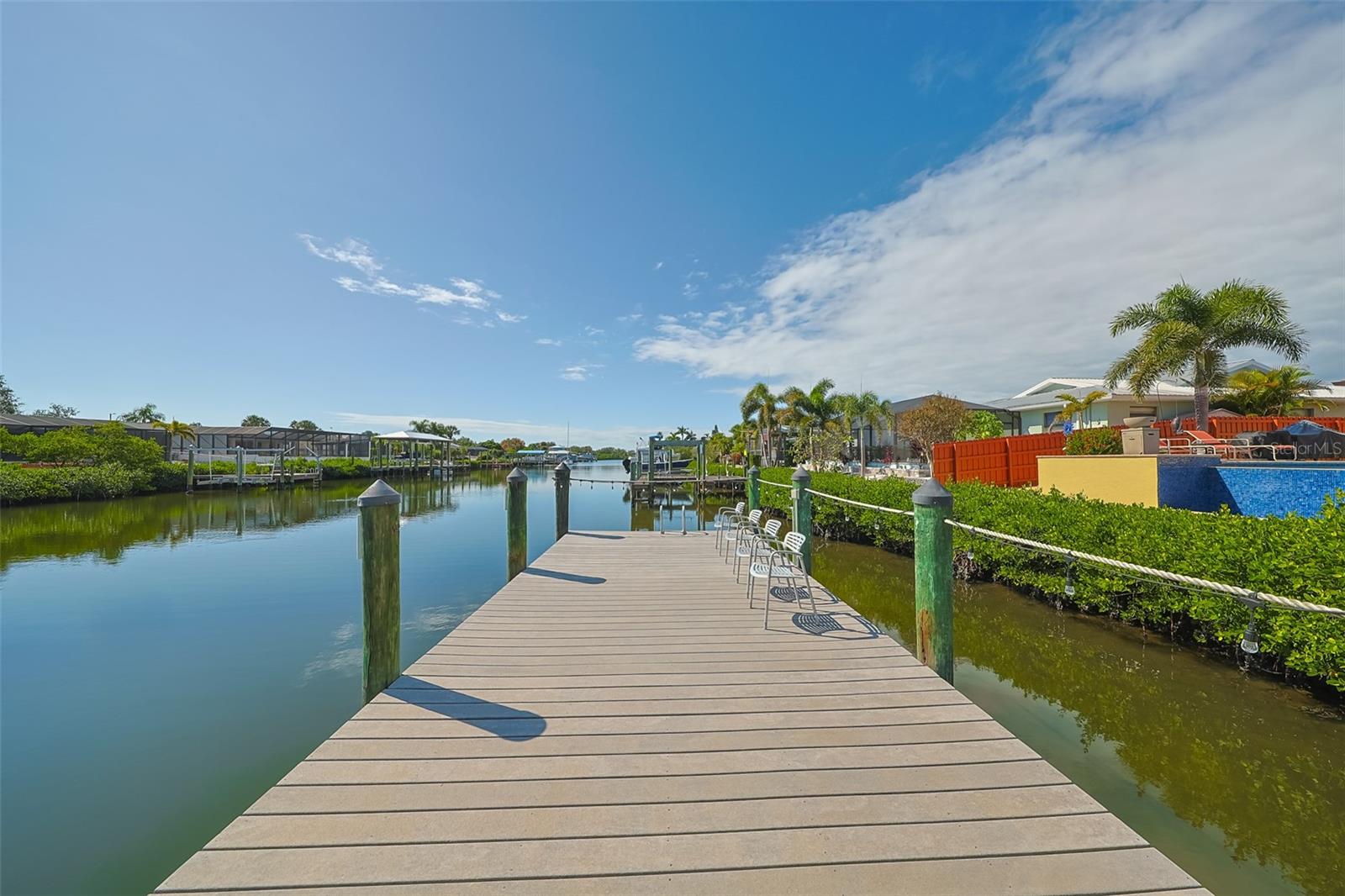 914 CHIPAWAY DR, APOLLO BEACH, FL, 33572