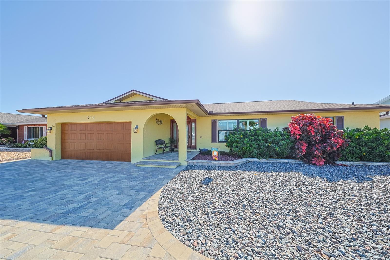 914 CHIPAWAY DR, APOLLO BEACH, FL, 33572