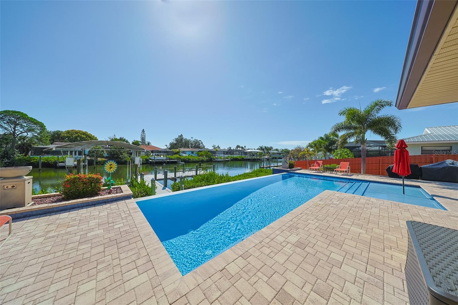 914 CHIPAWAY DR, APOLLO BEACH, FL, 33572