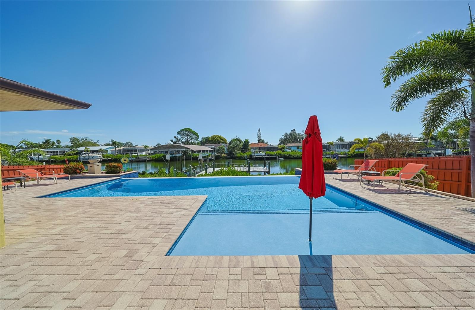 914 CHIPAWAY DR, APOLLO BEACH, FL, 33572