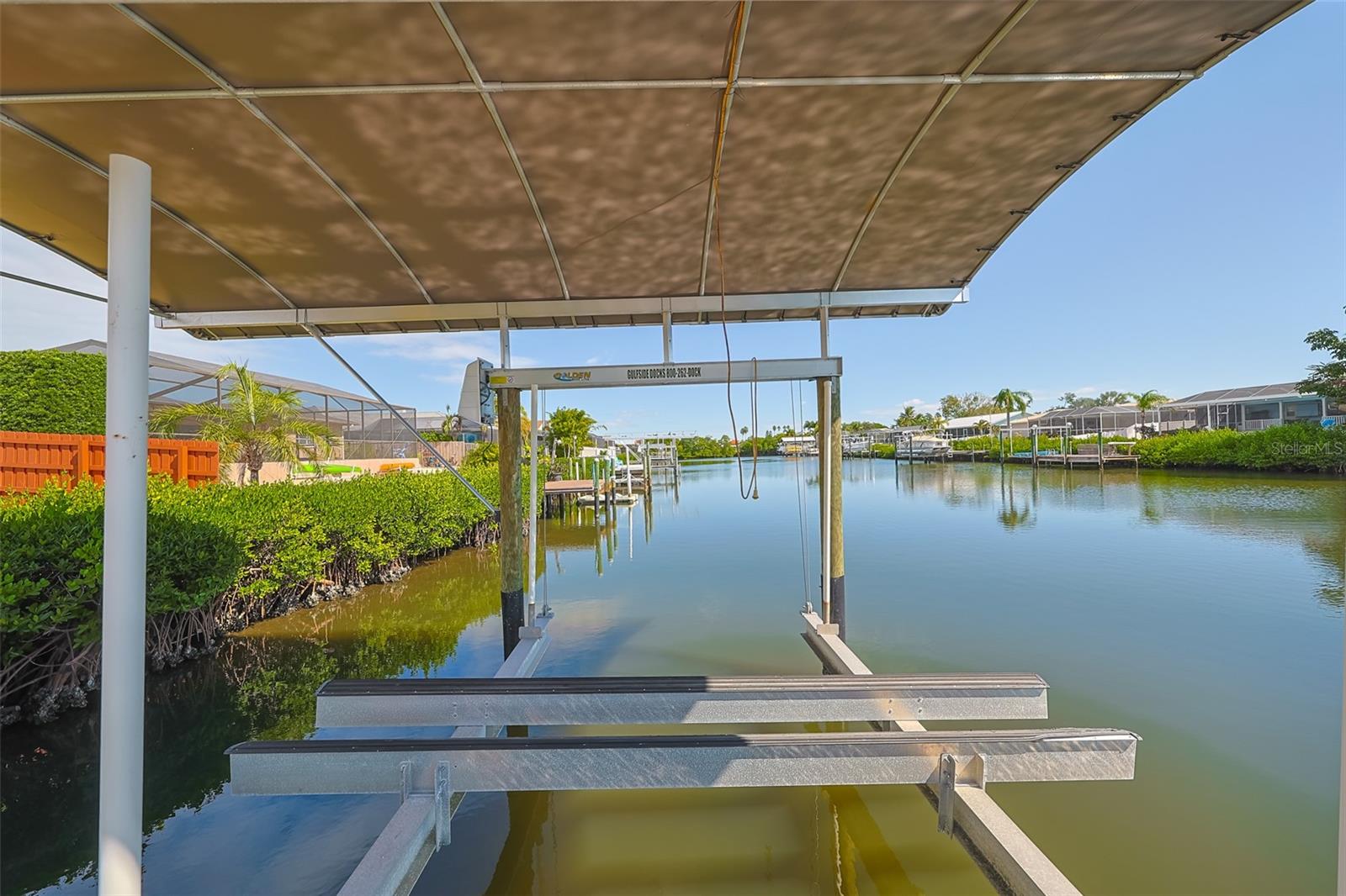 914 CHIPAWAY DR, APOLLO BEACH, FL, 33572