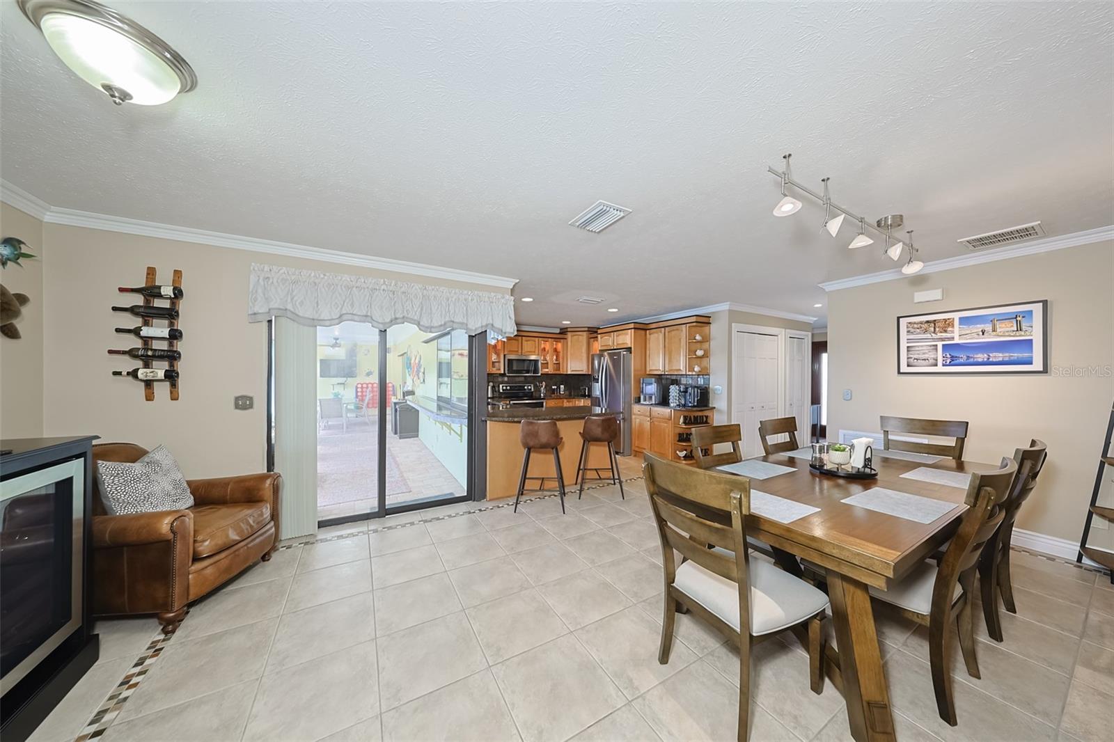 914 CHIPAWAY DR, APOLLO BEACH, FL, 33572